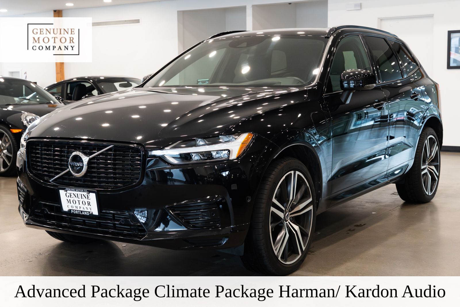 Onyx Black Metallic 2021 Volvo XC60 Hybrid Plug-in Recharge R-Design eAWD SUV / Crossover All-Wheel Drive Automatic