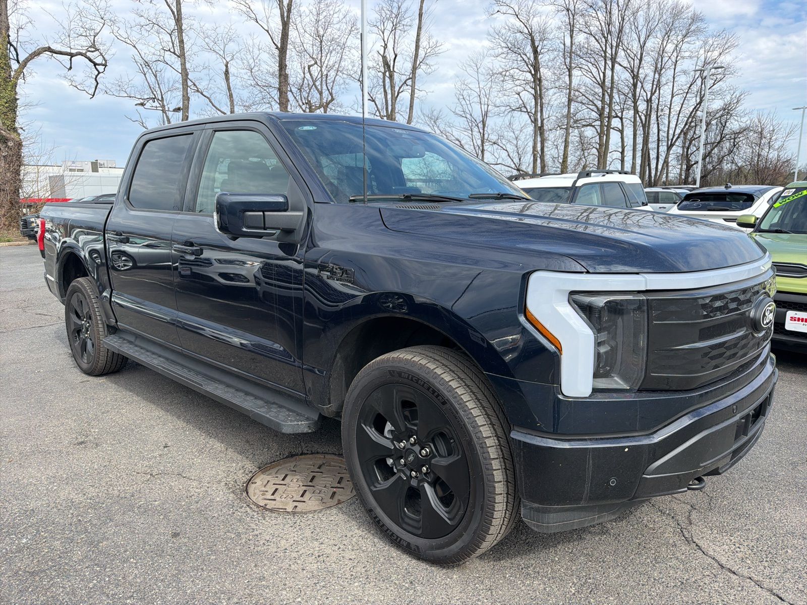 2025 Ford F-150 Lightning Platinum SuperCrew AWD