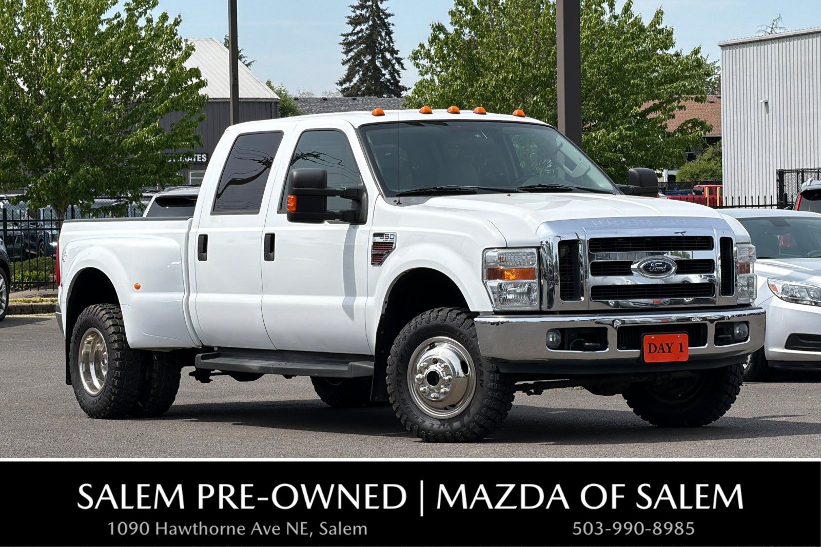 White 2008 Ford F-350 Super Duty Pickup Truck Four-Wheel Drive 5-Speed Automatic