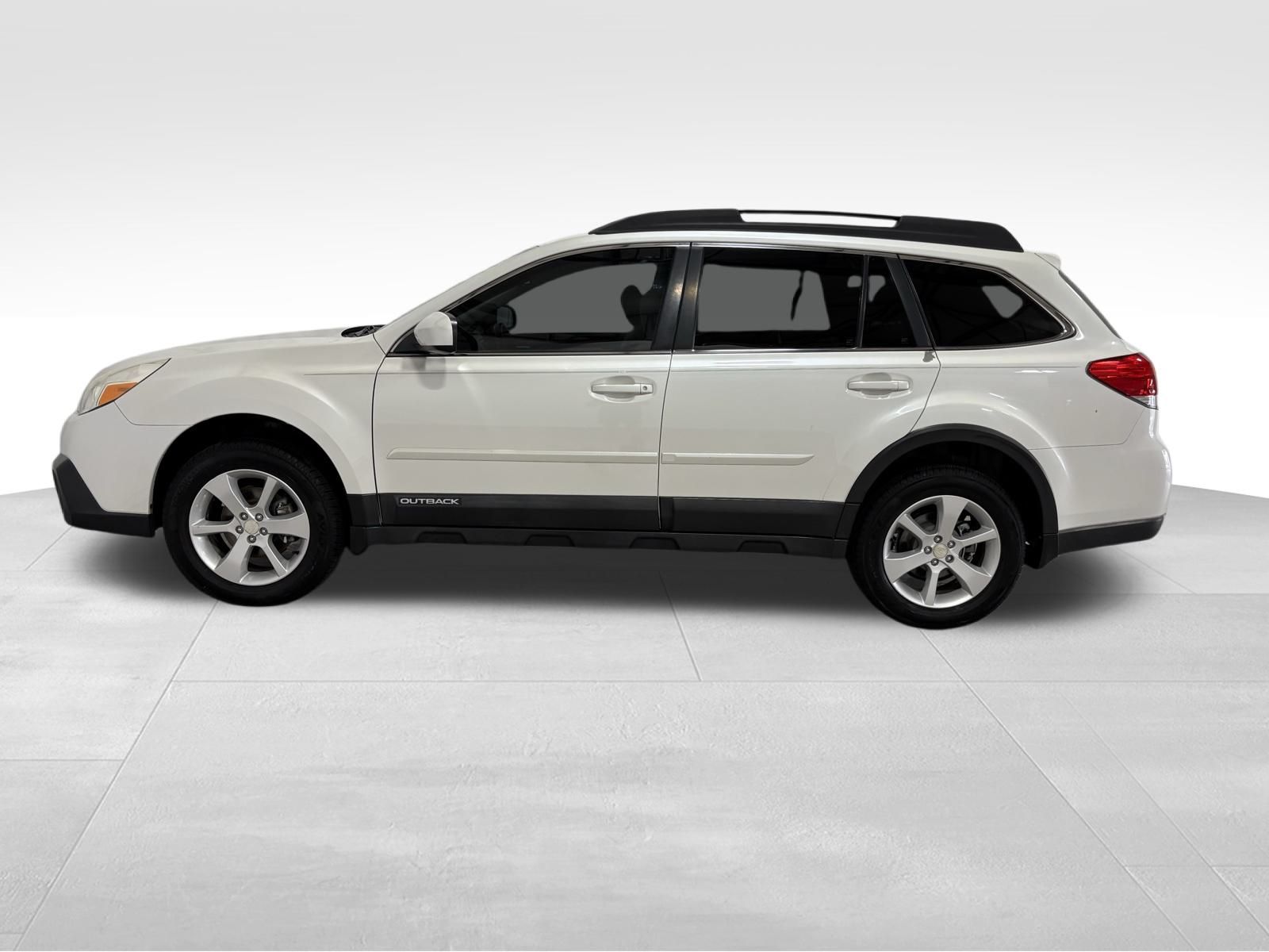 Used Car 2014 Subaru Outback  2.5i Premium For Sale Under $10,000 In Austin, Texas