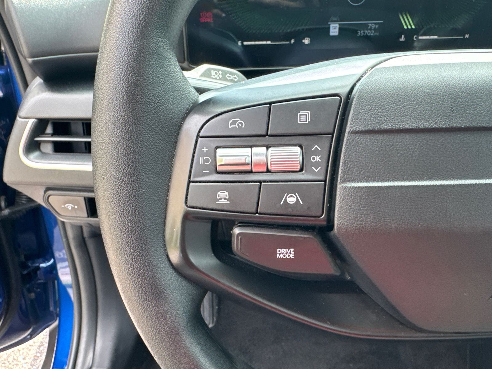 Used 2025 Blue Kia LXS image 25