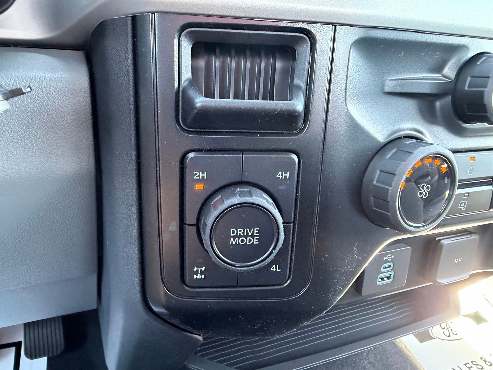 2026 Ford F-250SD image 22