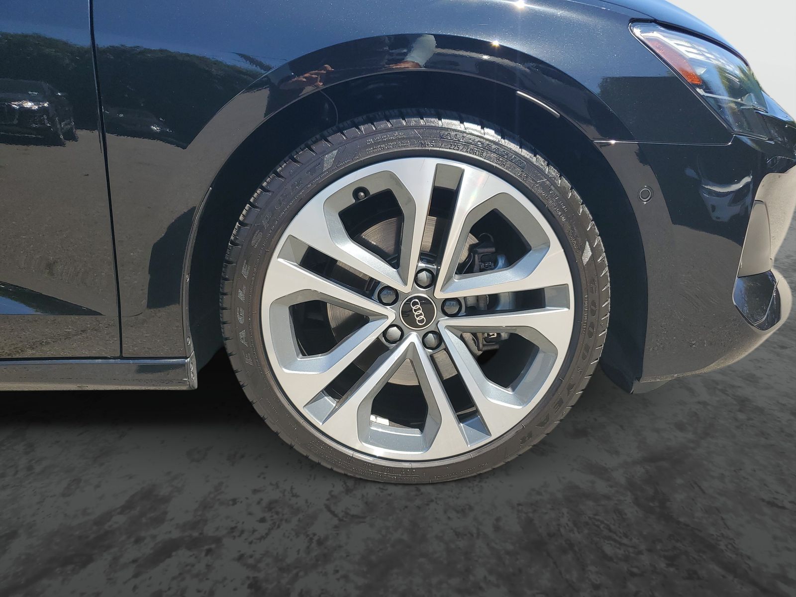 Vehicle photo