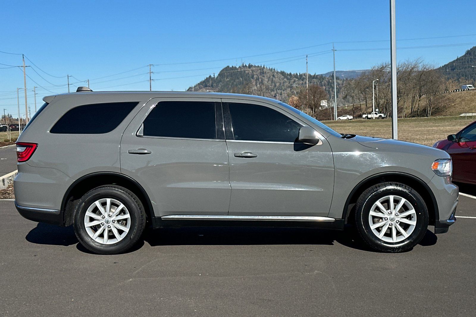 Used 2019 Dodge Durango SXT with VIN 1C4RDJAG9KC734246 for sale in Eugene, OR