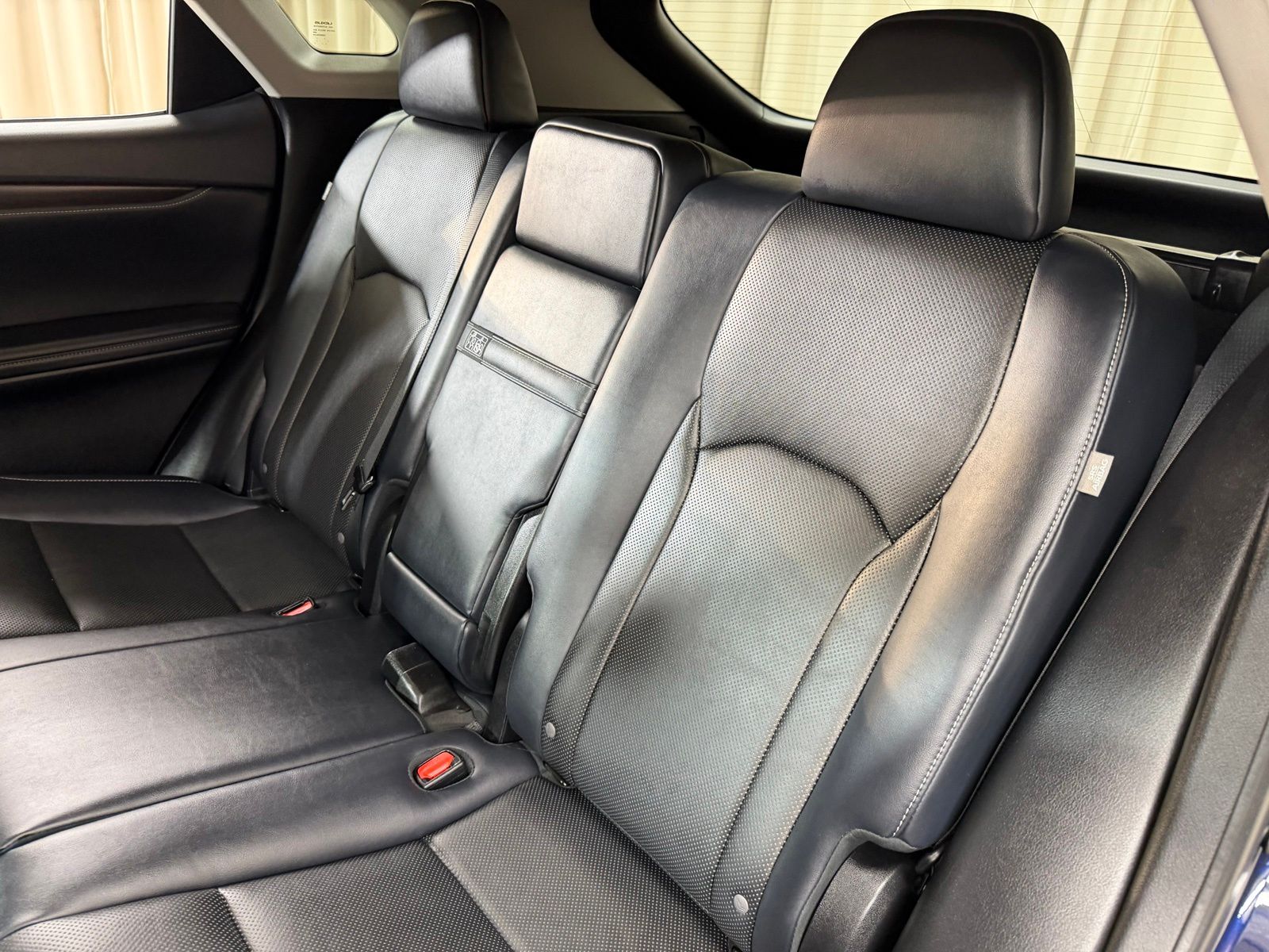 Used 2021  Lexus 350 image 8
