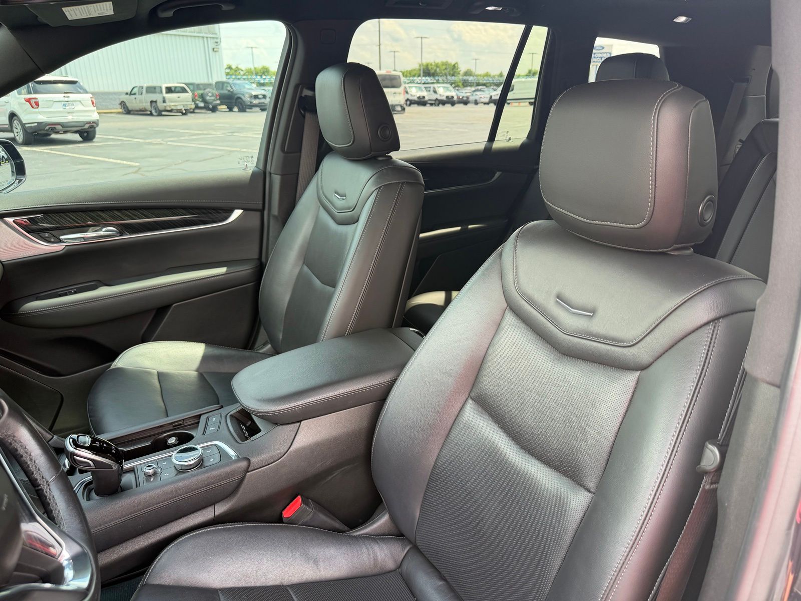 2021 Cadillac XT6 image 13