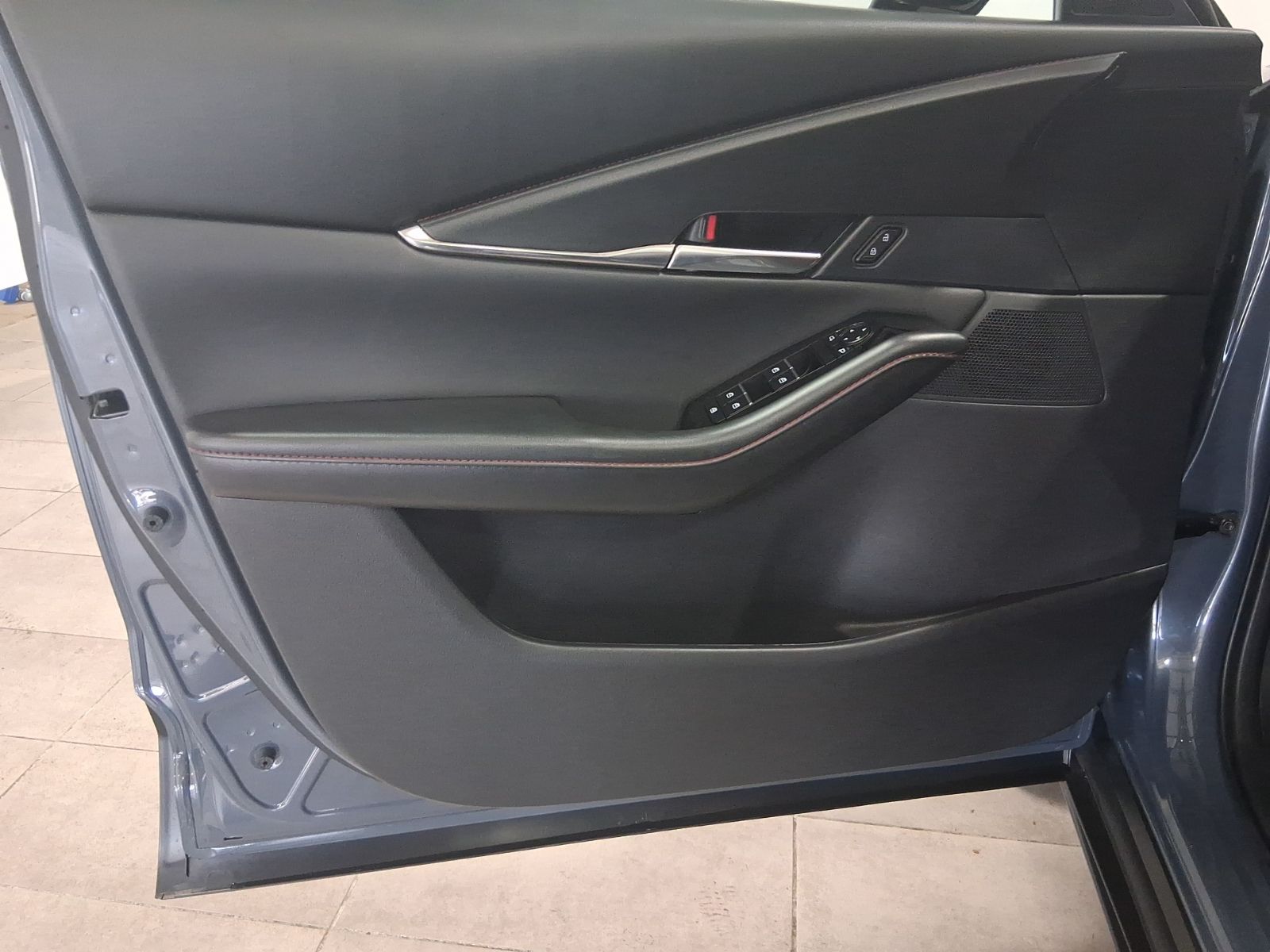 Used Car 2025 Mazda Cx-30  2.5 S Carbon Edition For Sale Under $30,000 In Austin, Texas