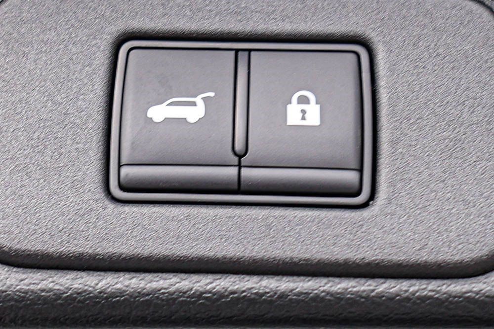2025 Nissan Rogue Platinum photo 20