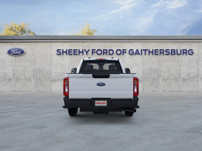 New 2026 Oxford White Ford XL image 6