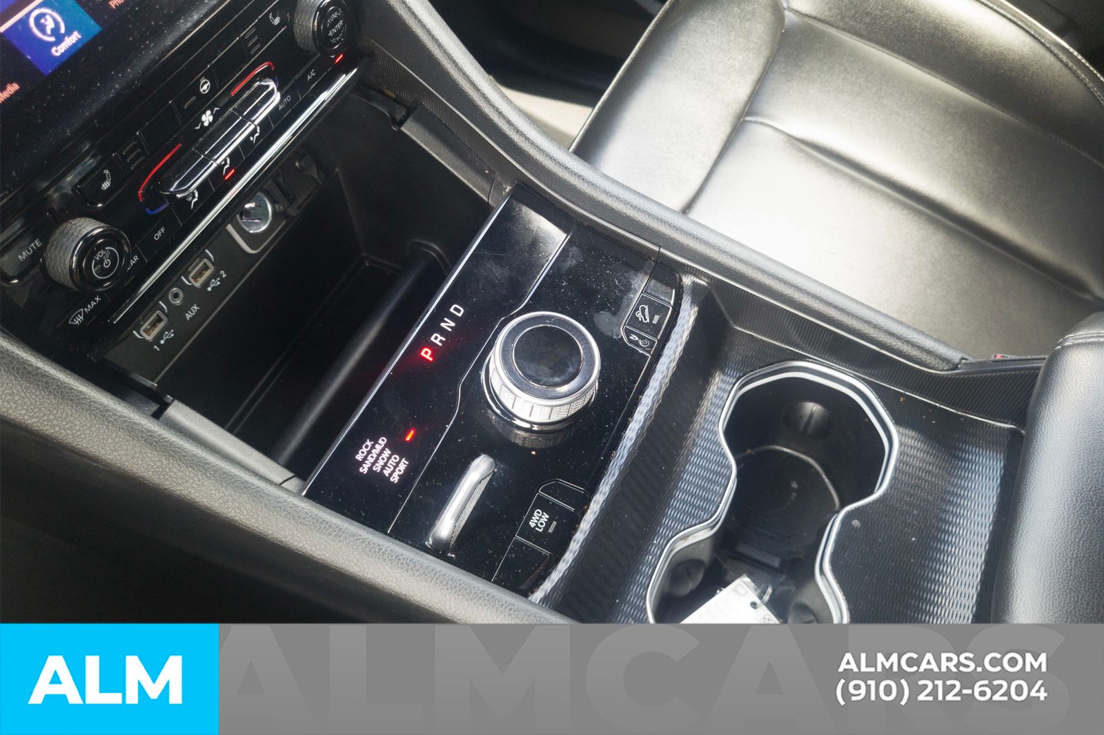 Used 2024 Silver Jeep 4xe image 10