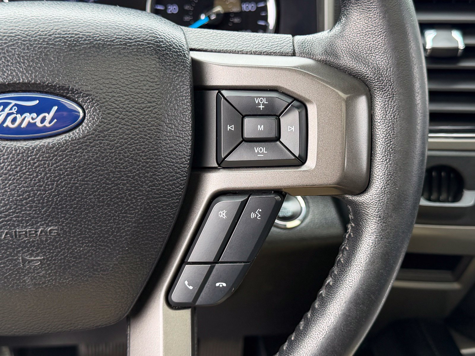Used 2020 Magnetic Metallic Ford XLT image 45