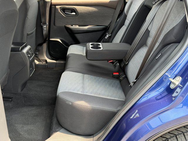 Used 2023 Blue Nissan SV image 31