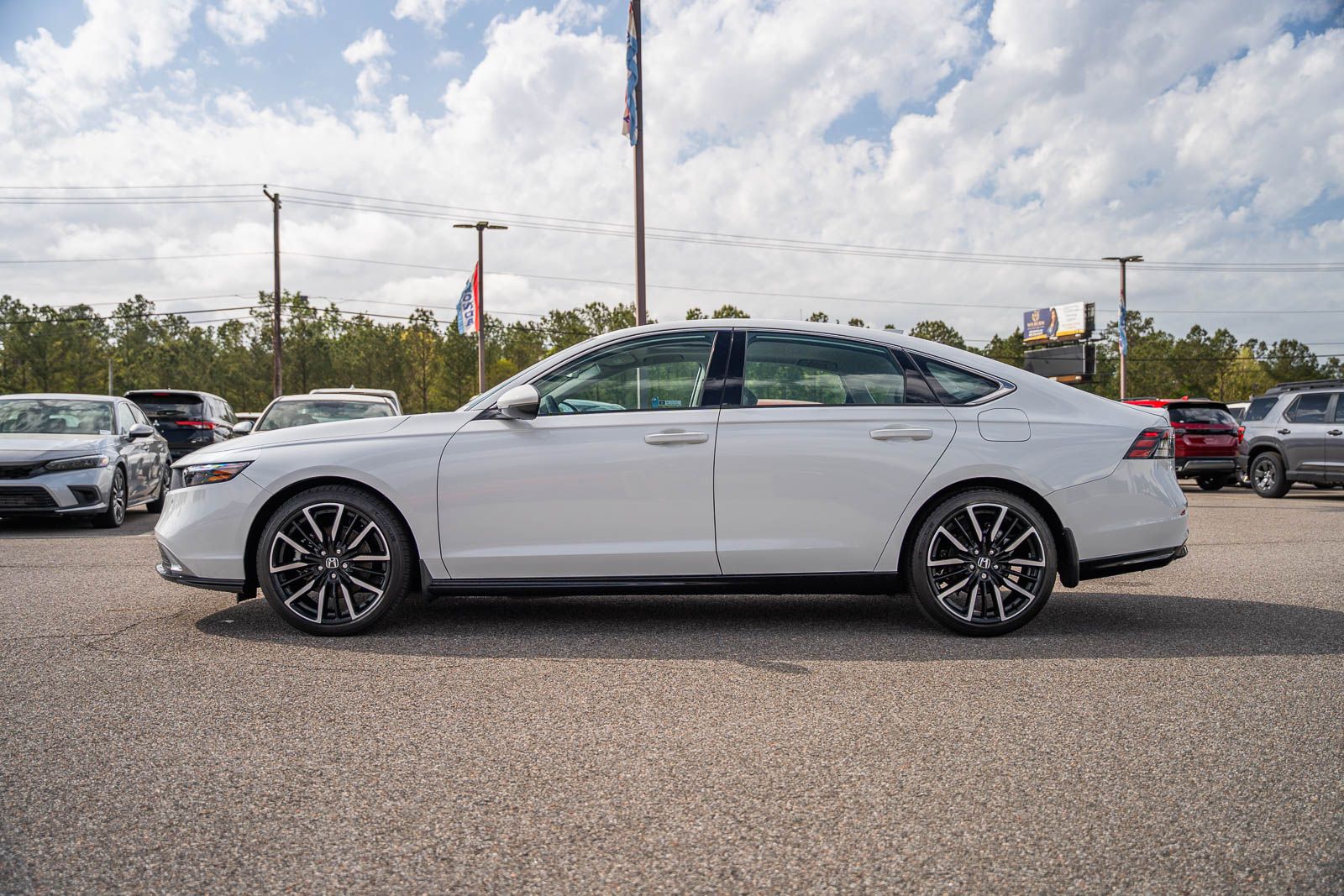 Used 2023 Honda Accord Hybrid Sedan