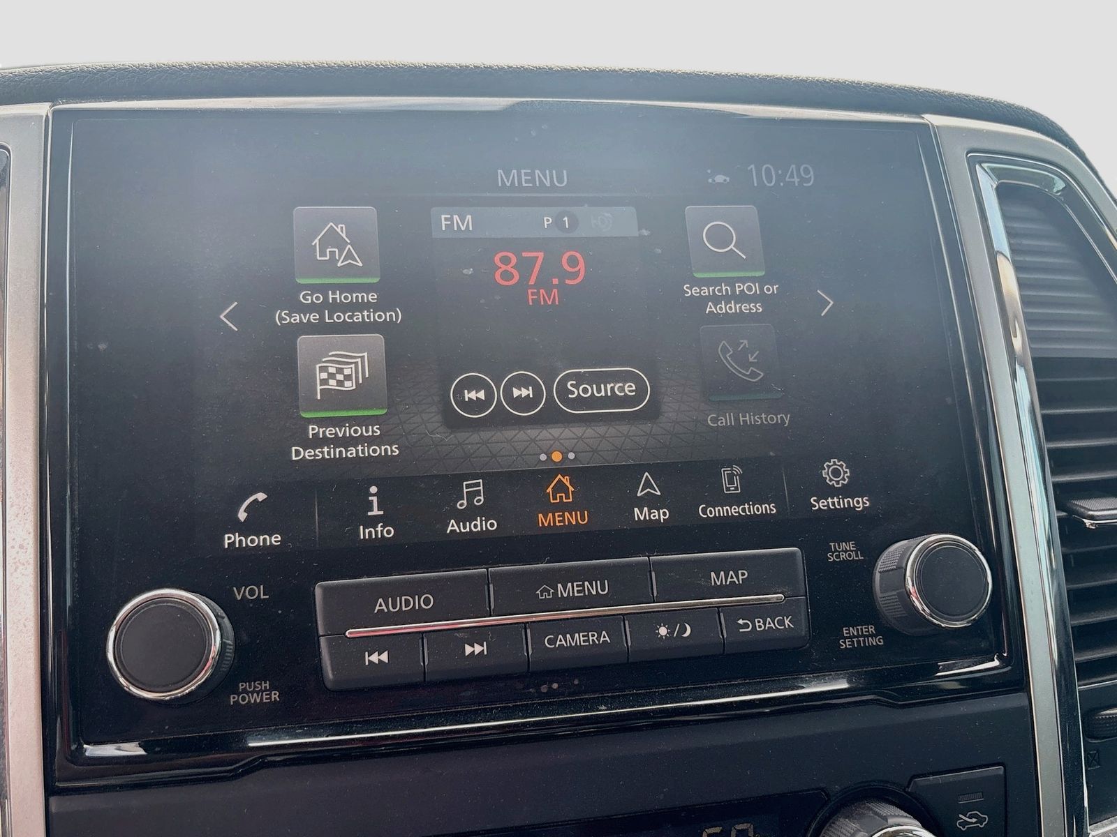 Used 2021 Gray Nissan SV image 15
