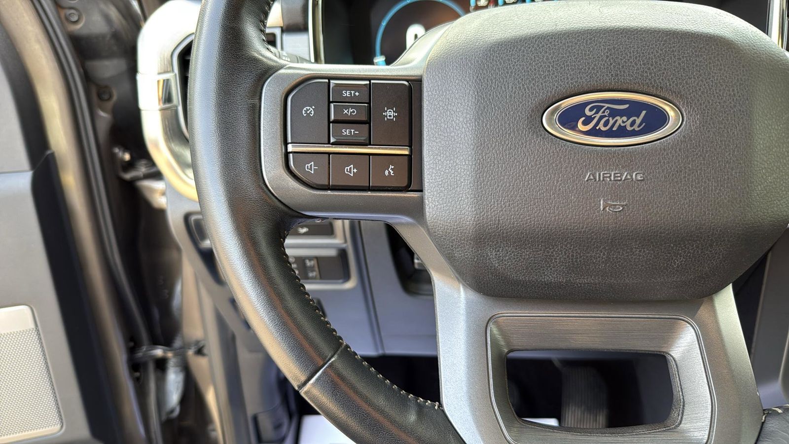 Used Car 2022 Ford F-150  Lariat For Sale Under $40,000 In Austin, Texas