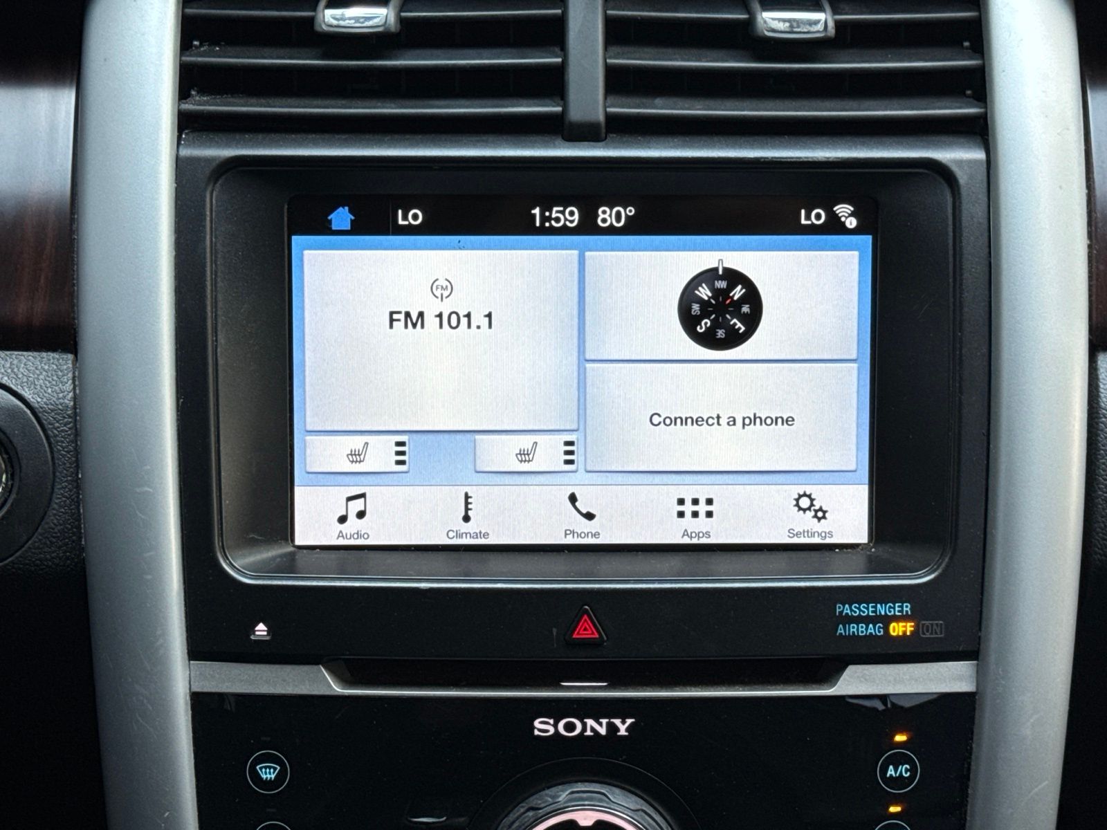 Used 2014 Ingot Silver Metallic Ford Limited image 25