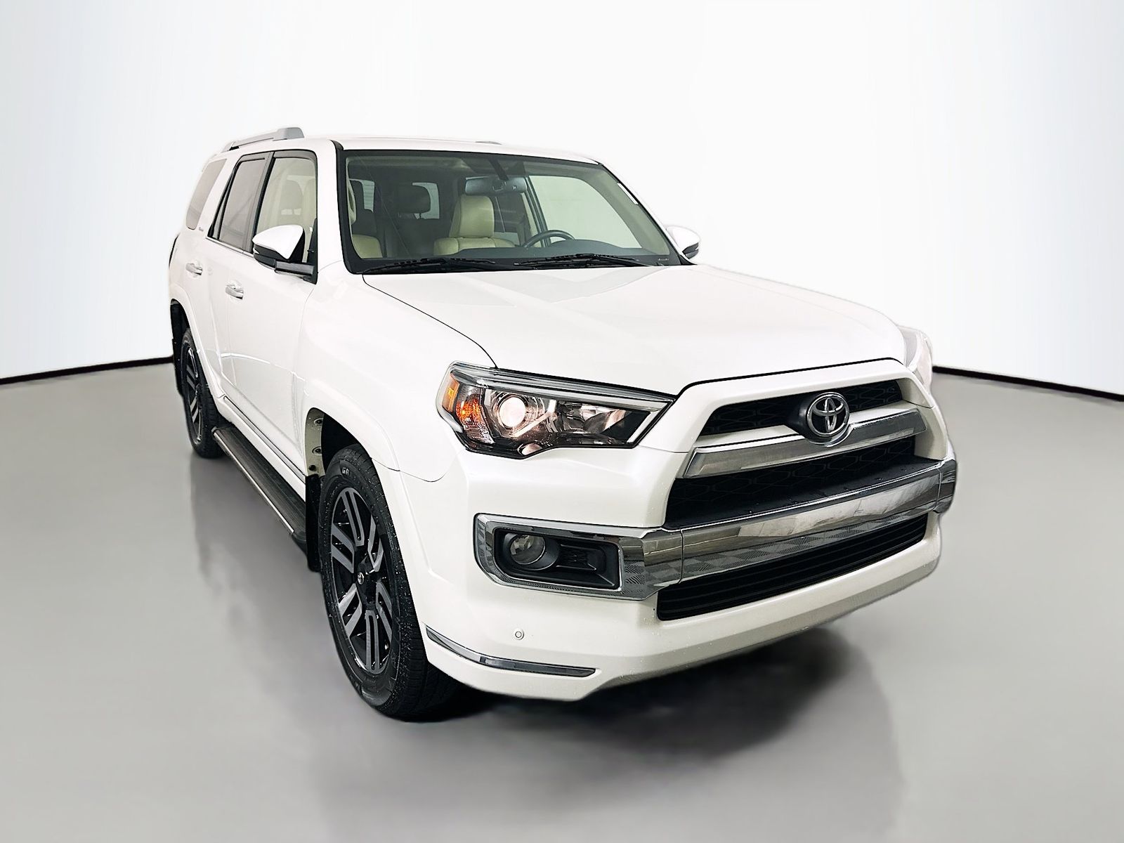 White (Blizzard Pearl) 2017 Toyota 4Runner SUV / Crossover All-Wheel Drive 5-Speed Automatic Overdrive