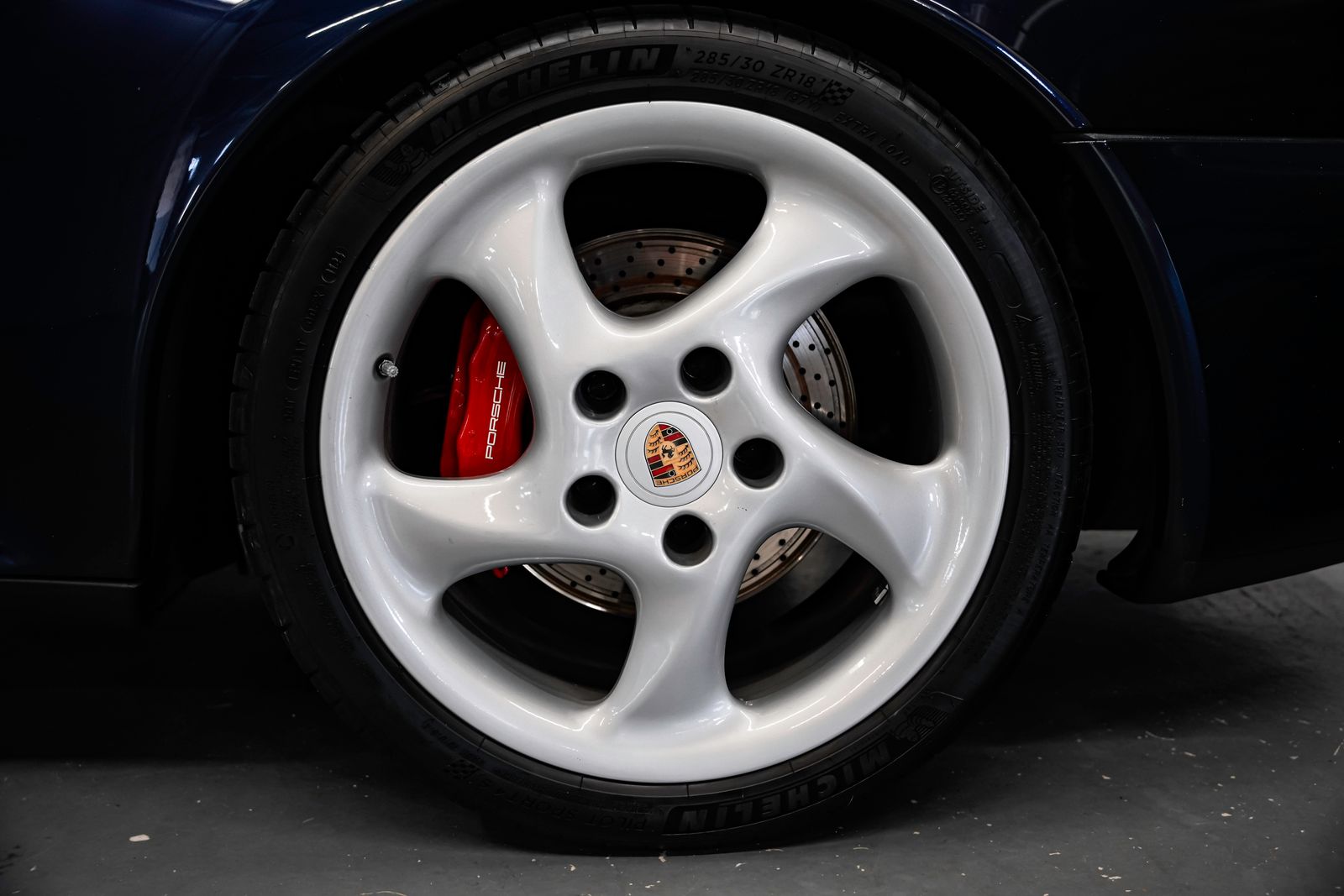 1996 Porsche 911 Carrera 4S — photo 50