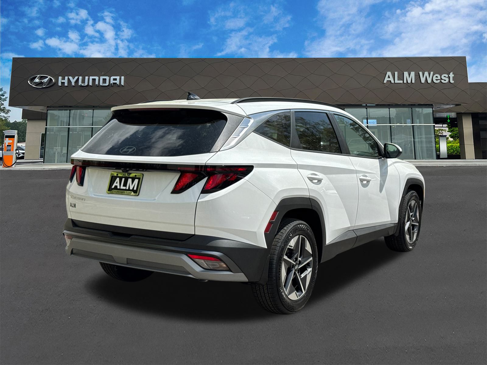 New 2025 White Hyundai SEL image 6