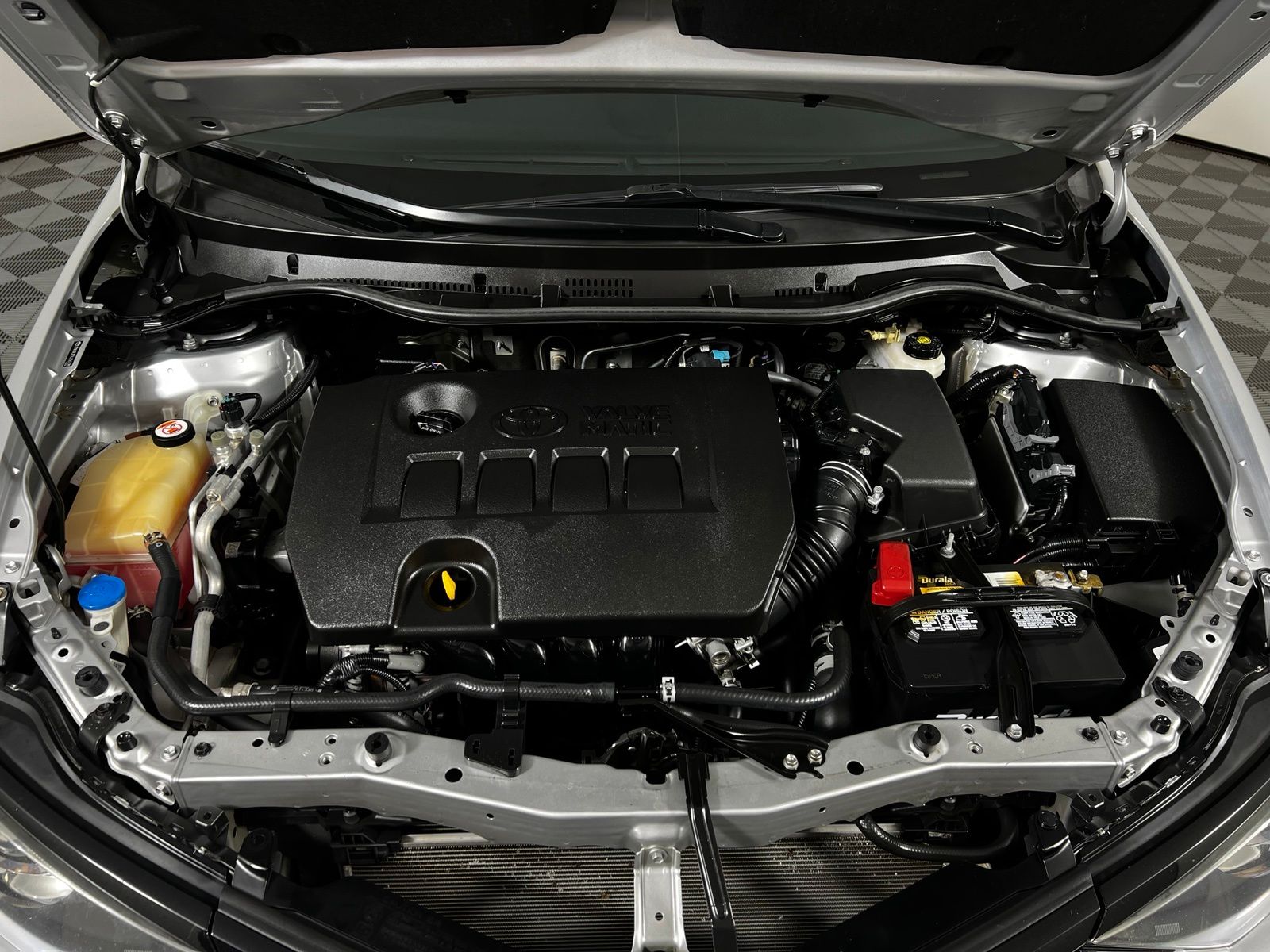 Thumbnail: 2018 Toyota Corolla iM - 9