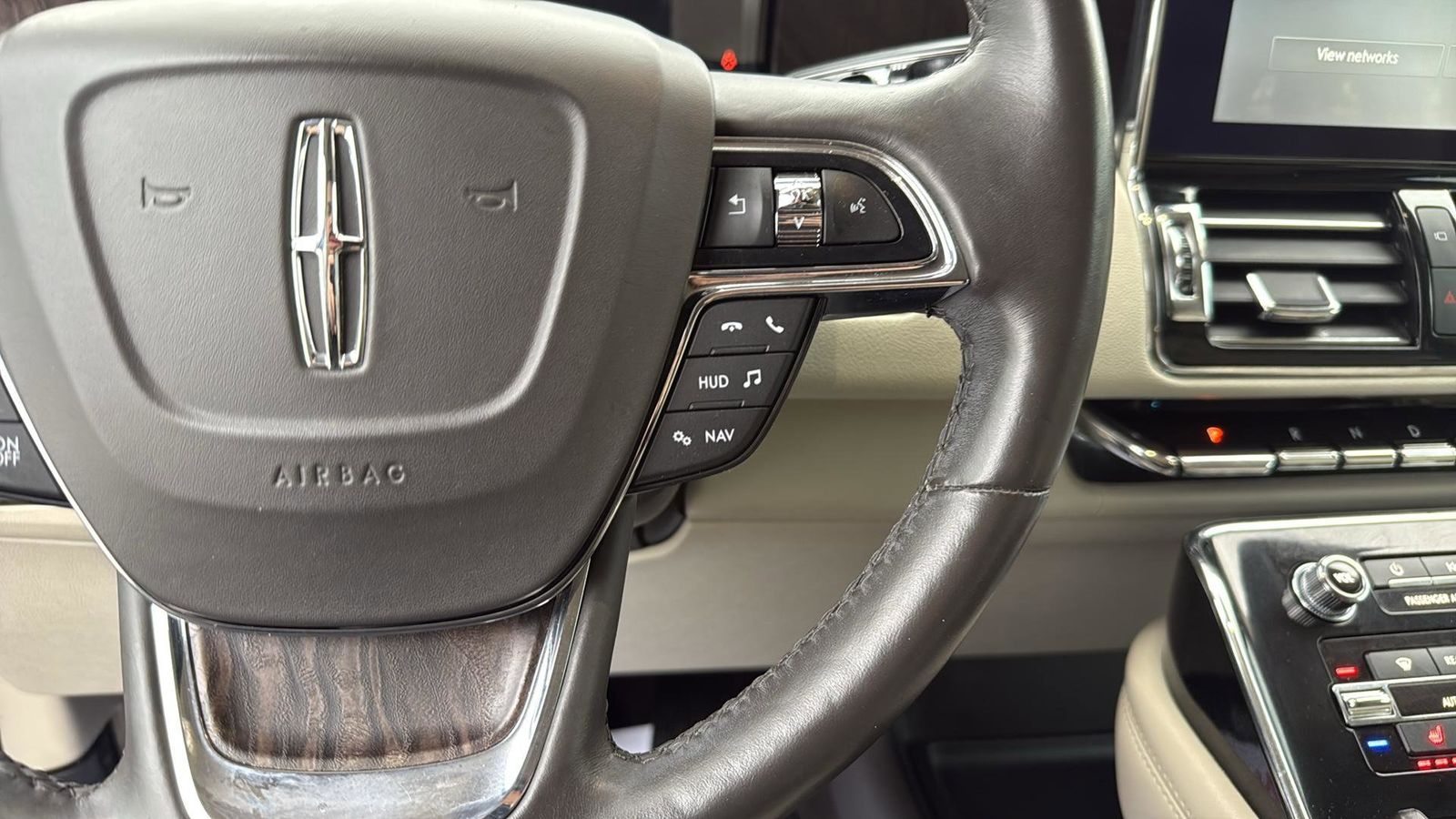 Used Car 2019 Lincoln Navigator L  L Reserve For Sale Under $35,000 In Austin, Texas