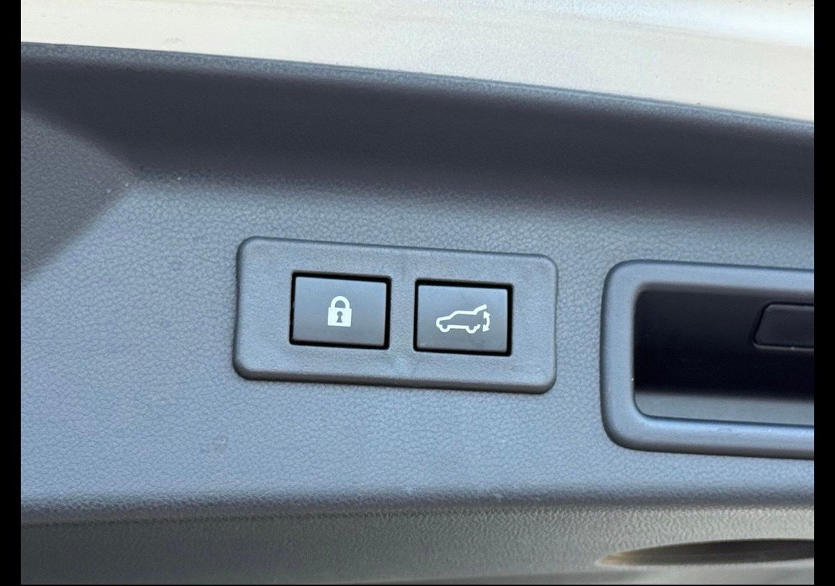 Used 2026 White Subaru Premium image 18