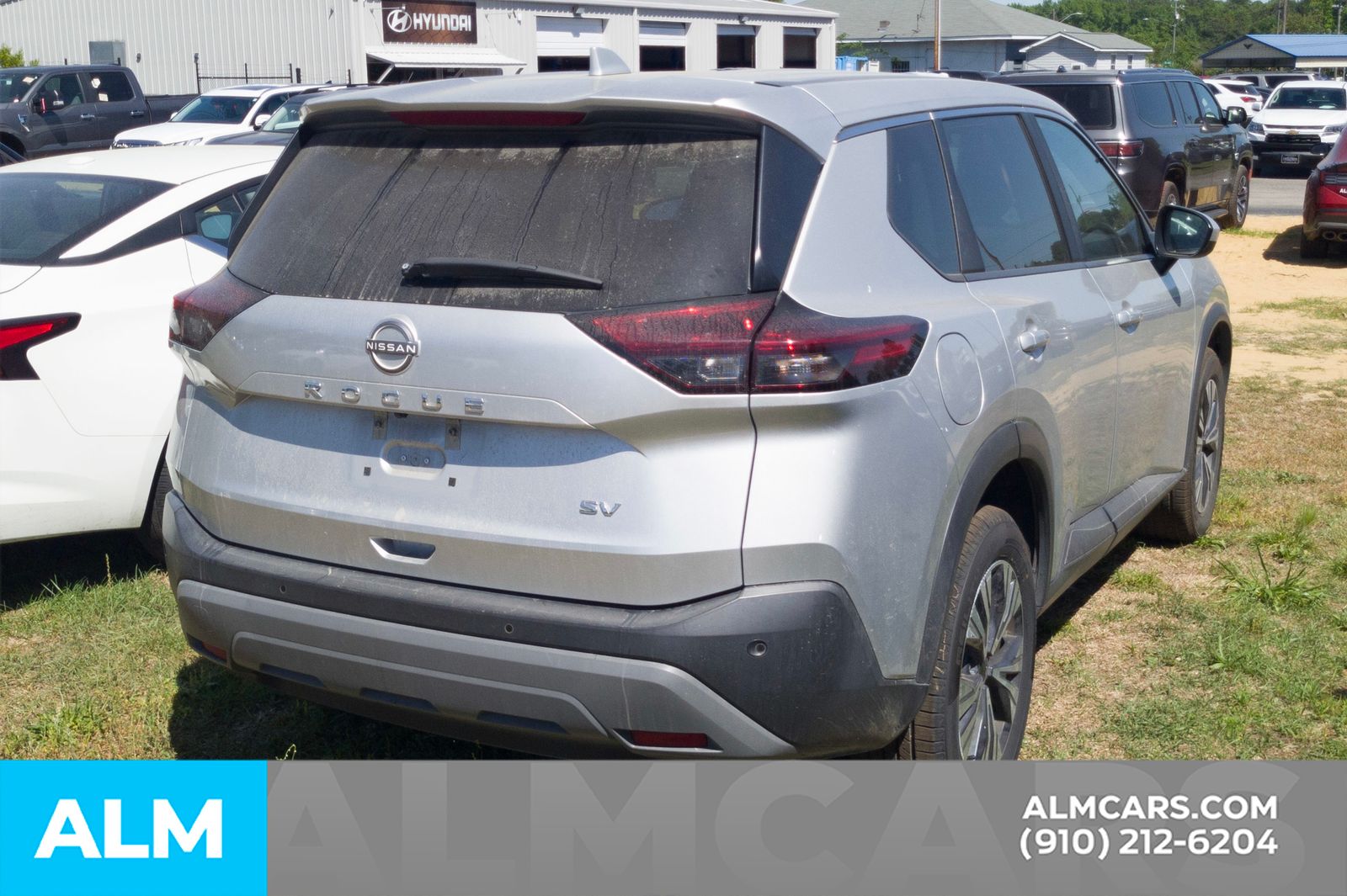 Used 2023 Brilliant Silver Metallic Nissan SV image 22