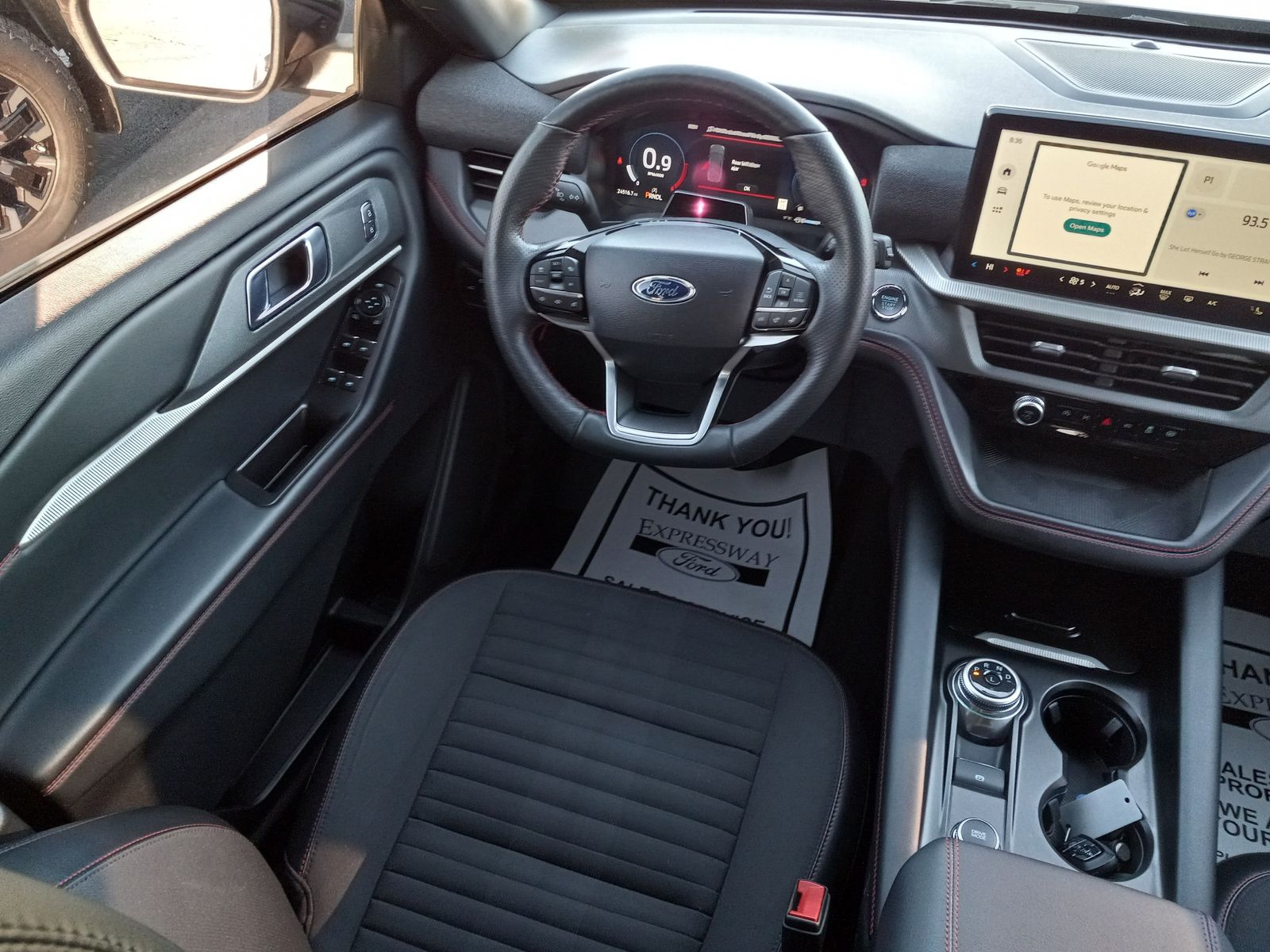 2025 Ford Explorer image 17