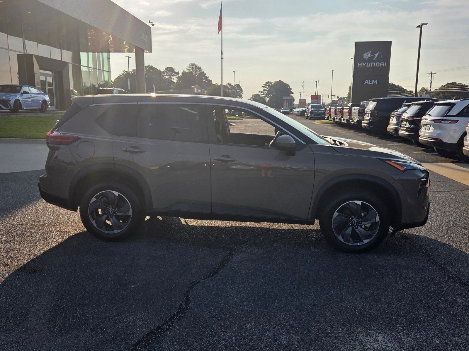 Used 2025 Baja Storm Metallic Nissan SV image 14