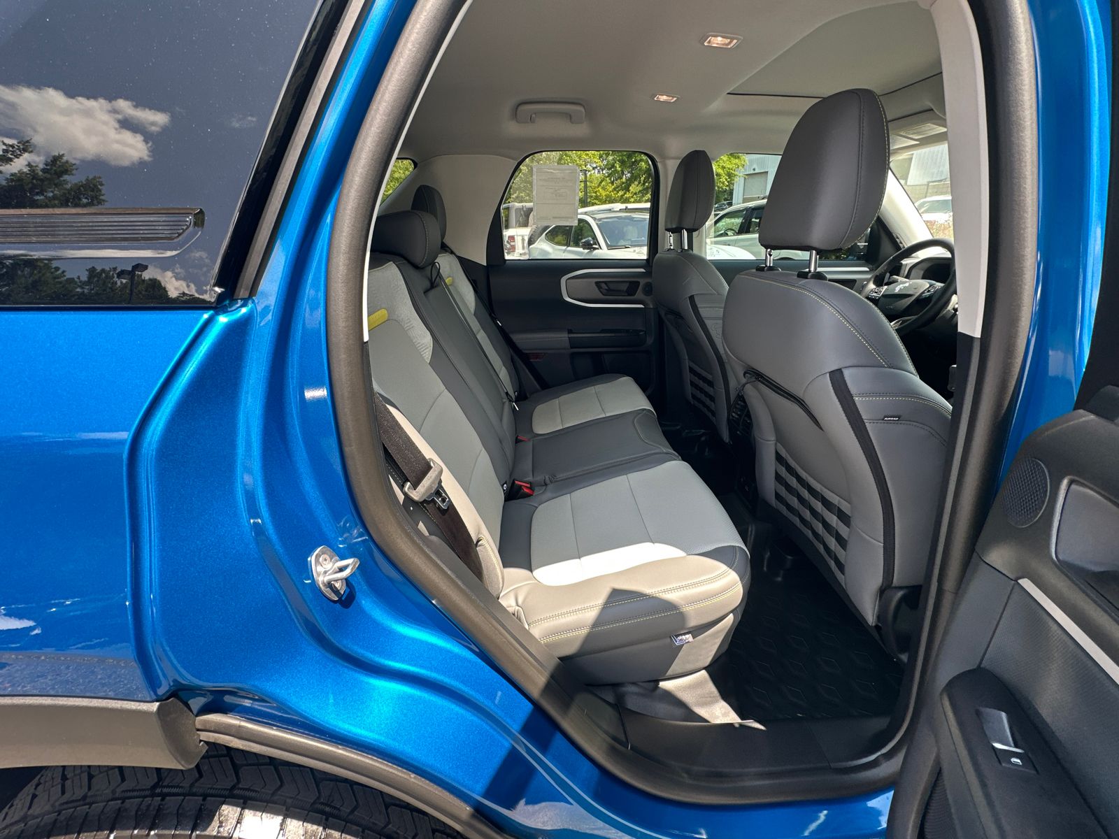 New 2026 Velocity Blue Metallic Ford Badlands® image 16