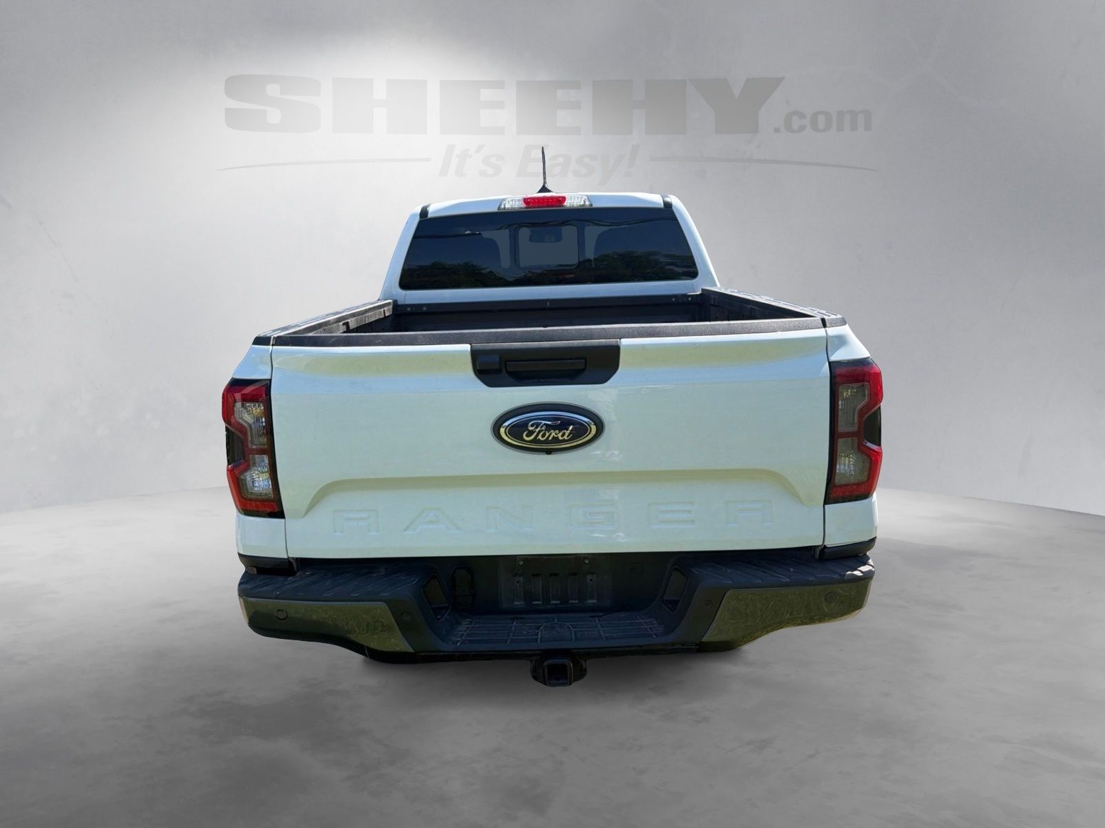 Used 2024 Oxford White Ford Lariat image 12