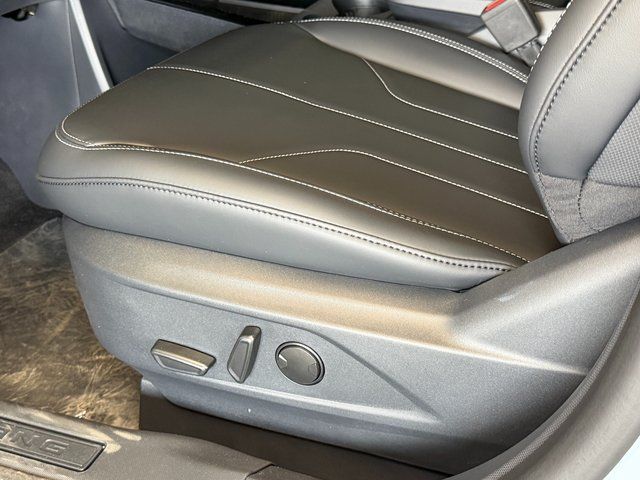 New 2026 Glacier Gray Metallic Tri-coat Ford Select image 21