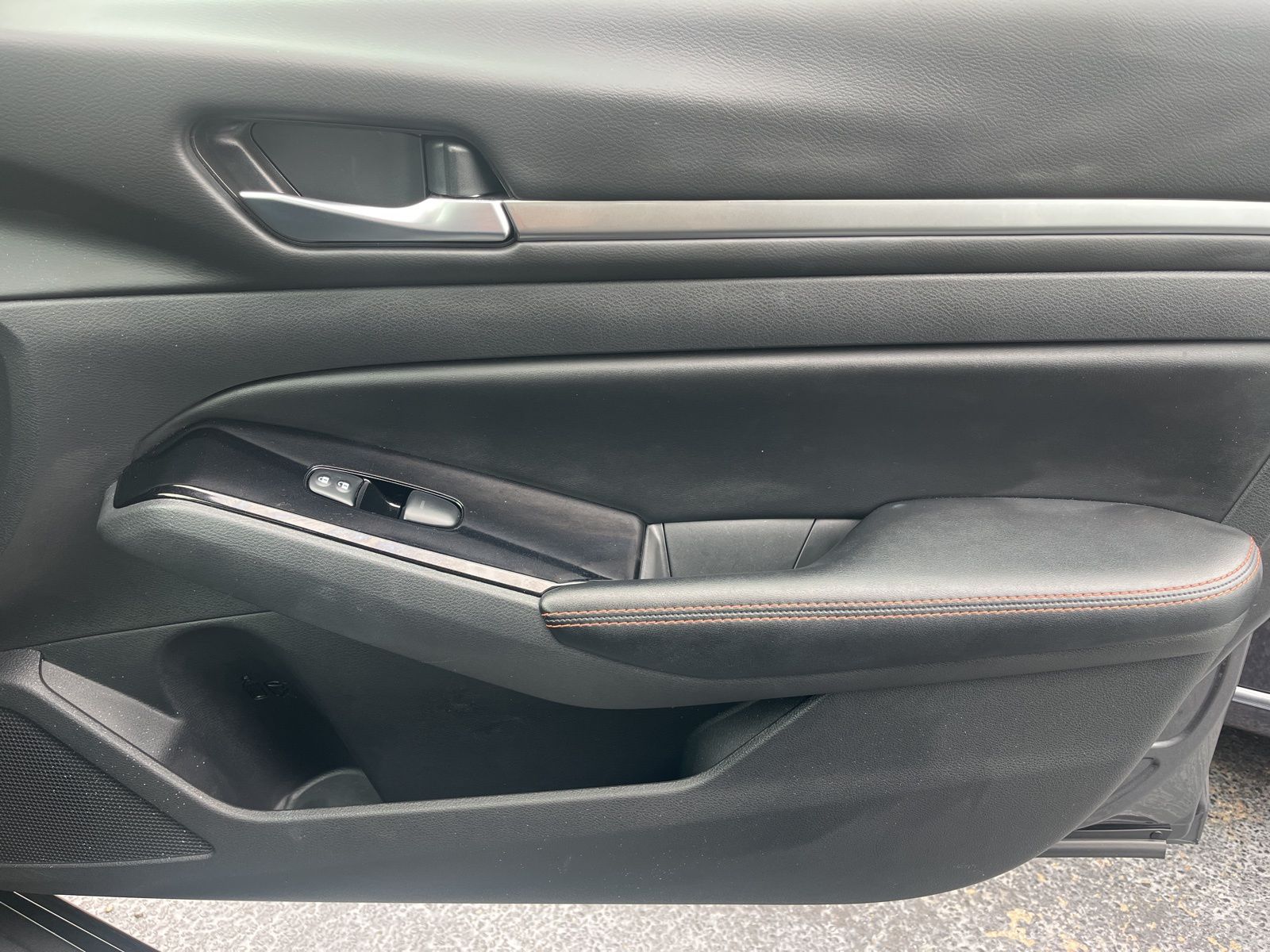 Used 2025 Gun Metallic Nissan 2.5 SR image 20