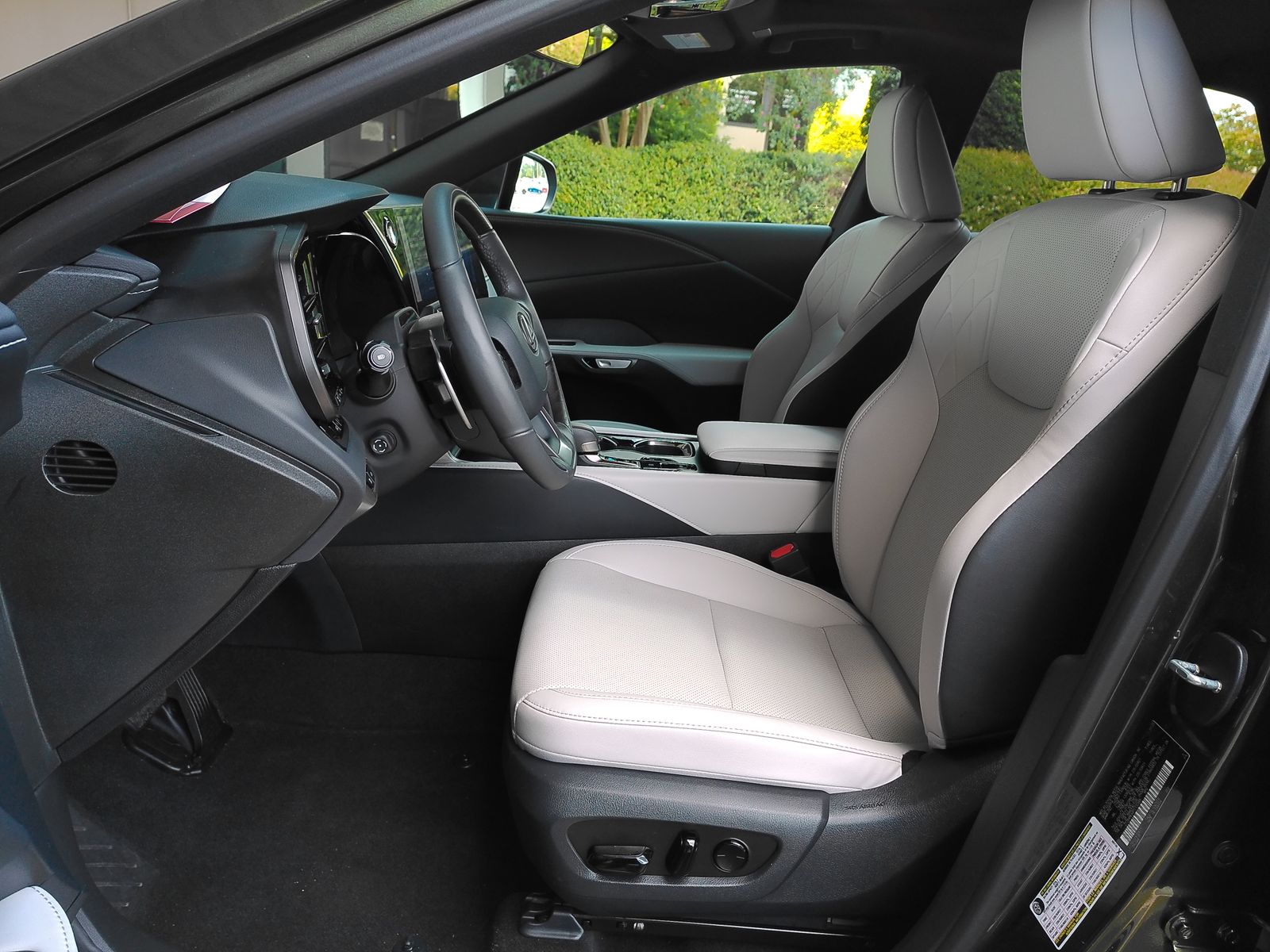 Used 2026 Green Lexus 350 Premium image 8