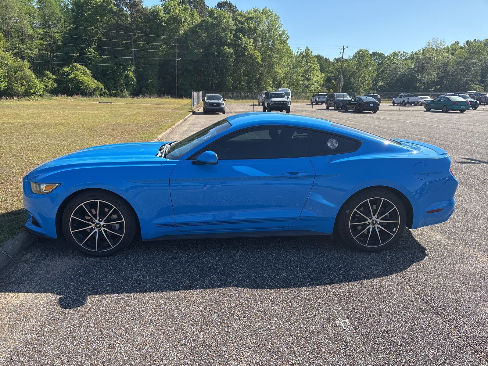 Grabber Blue 2017 Ford Mustang EcoBoost Coupe RWD Coupe Rear-Wheel Drive 6-Speed Automatic