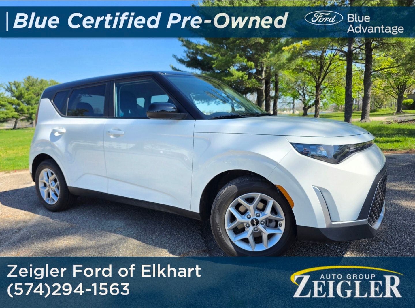Clear White/Black Roof 2025 Kia Soul SUV / Crossover Front-Wheel Drive Continuously Variable Transmission