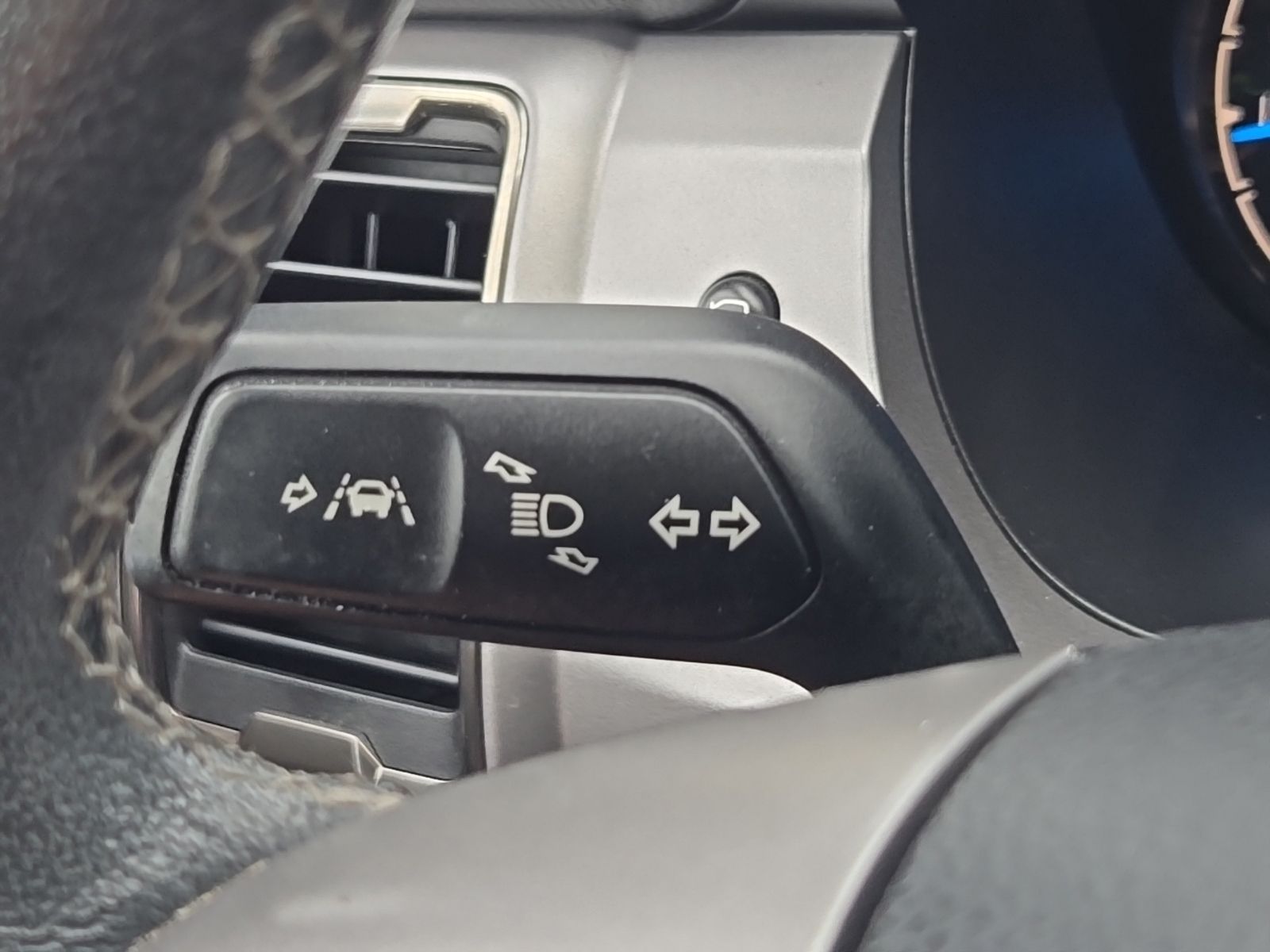 Certified Used 2019 Gray Ford XLT image 35