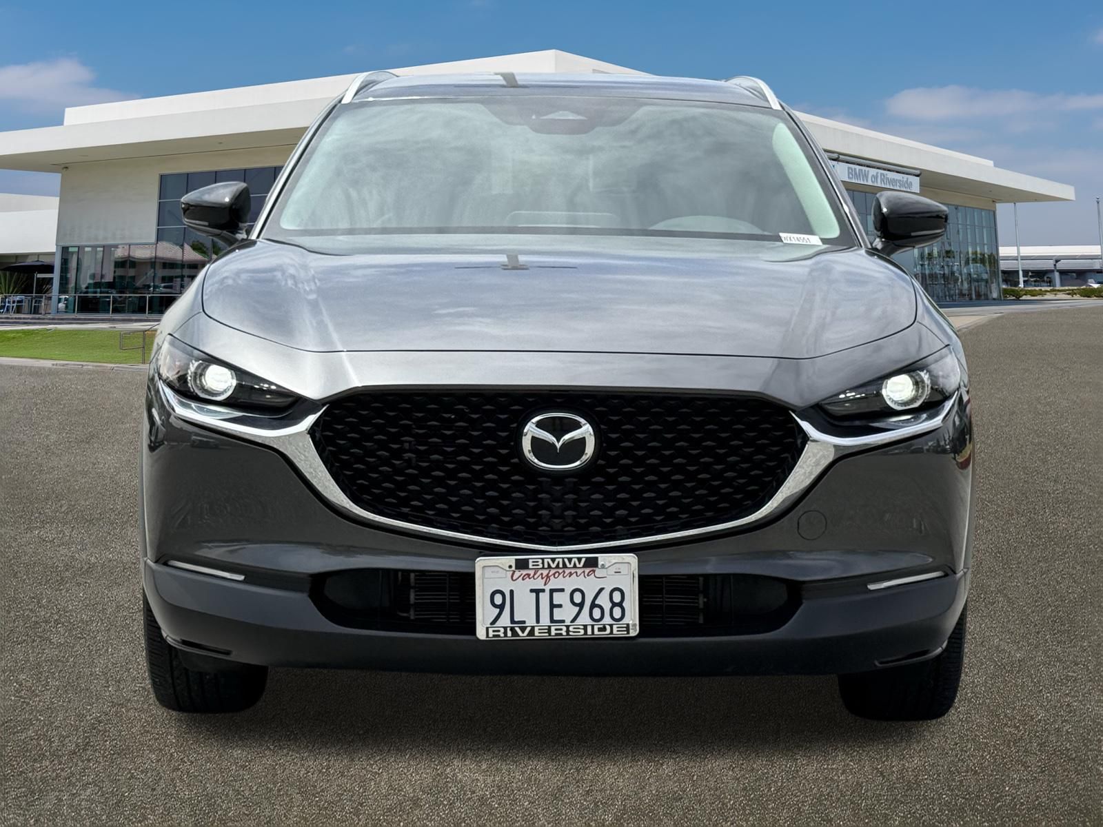 View vehicle photo 3