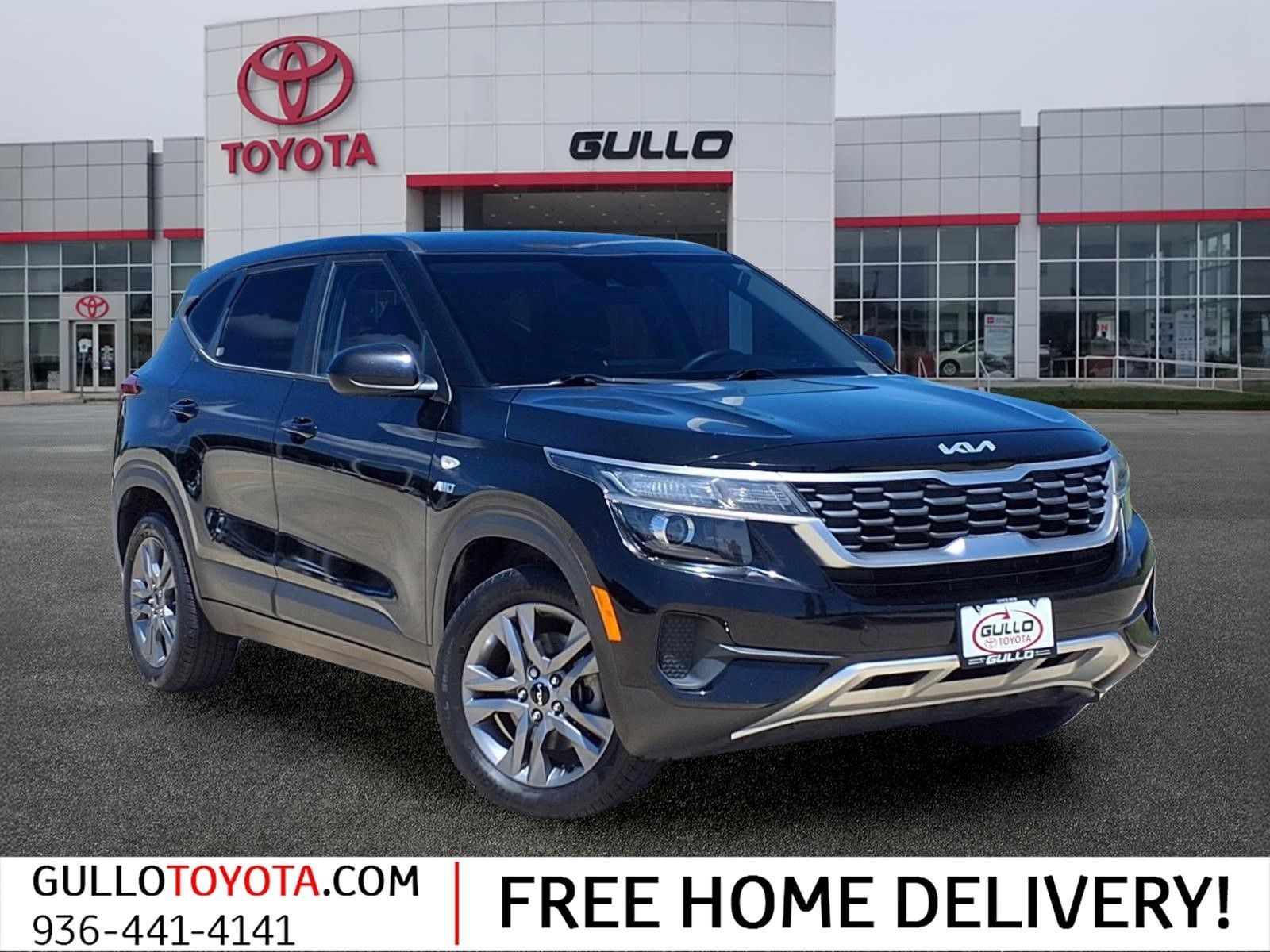 2022 Kia Seltos LX Black at DeMontrond Auto Country