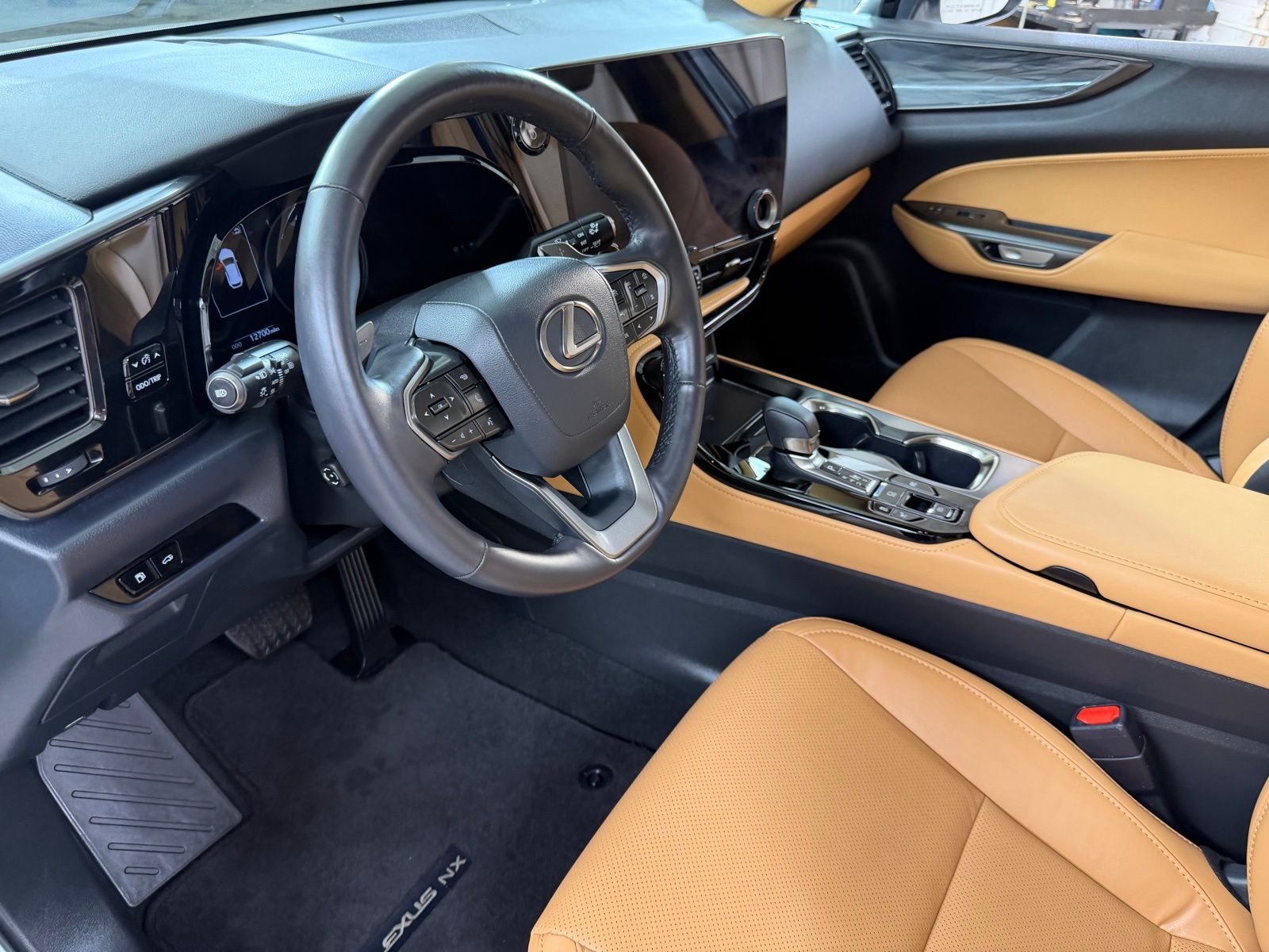 Used 2025 White Lexus 350h Premium image 33