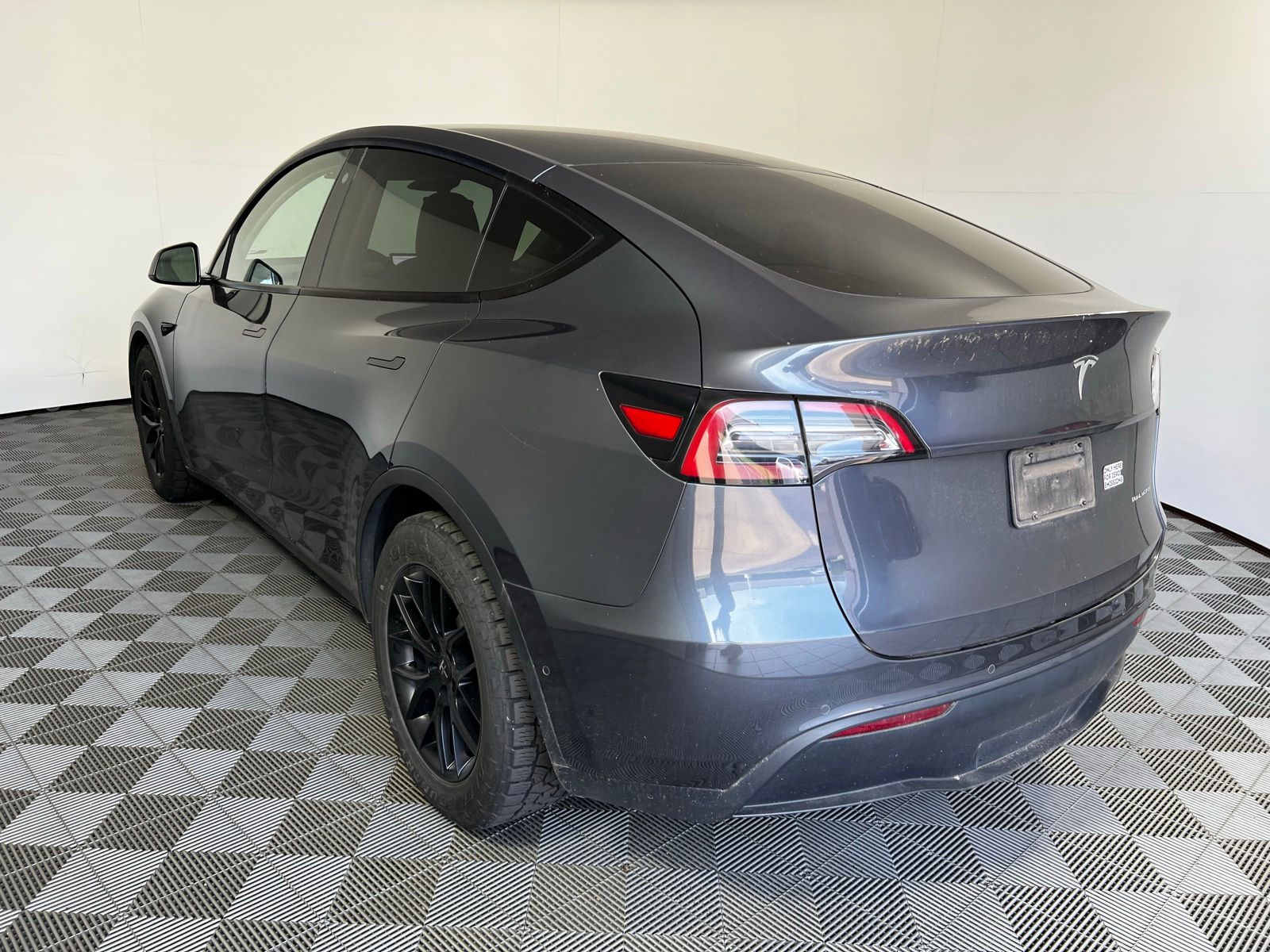 Thumbnail: 2022 Tesla Model Y - 7
