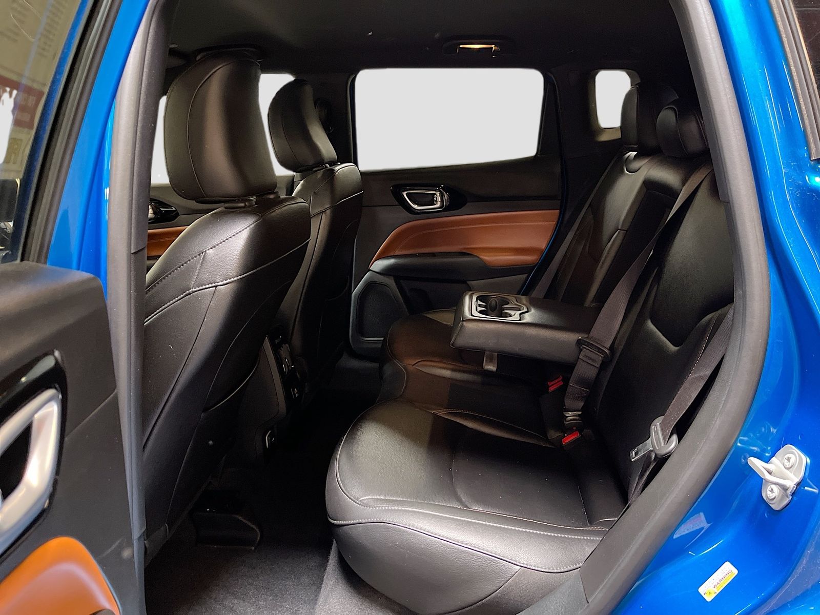 Used 2024 Blue Jeep Limited image 23