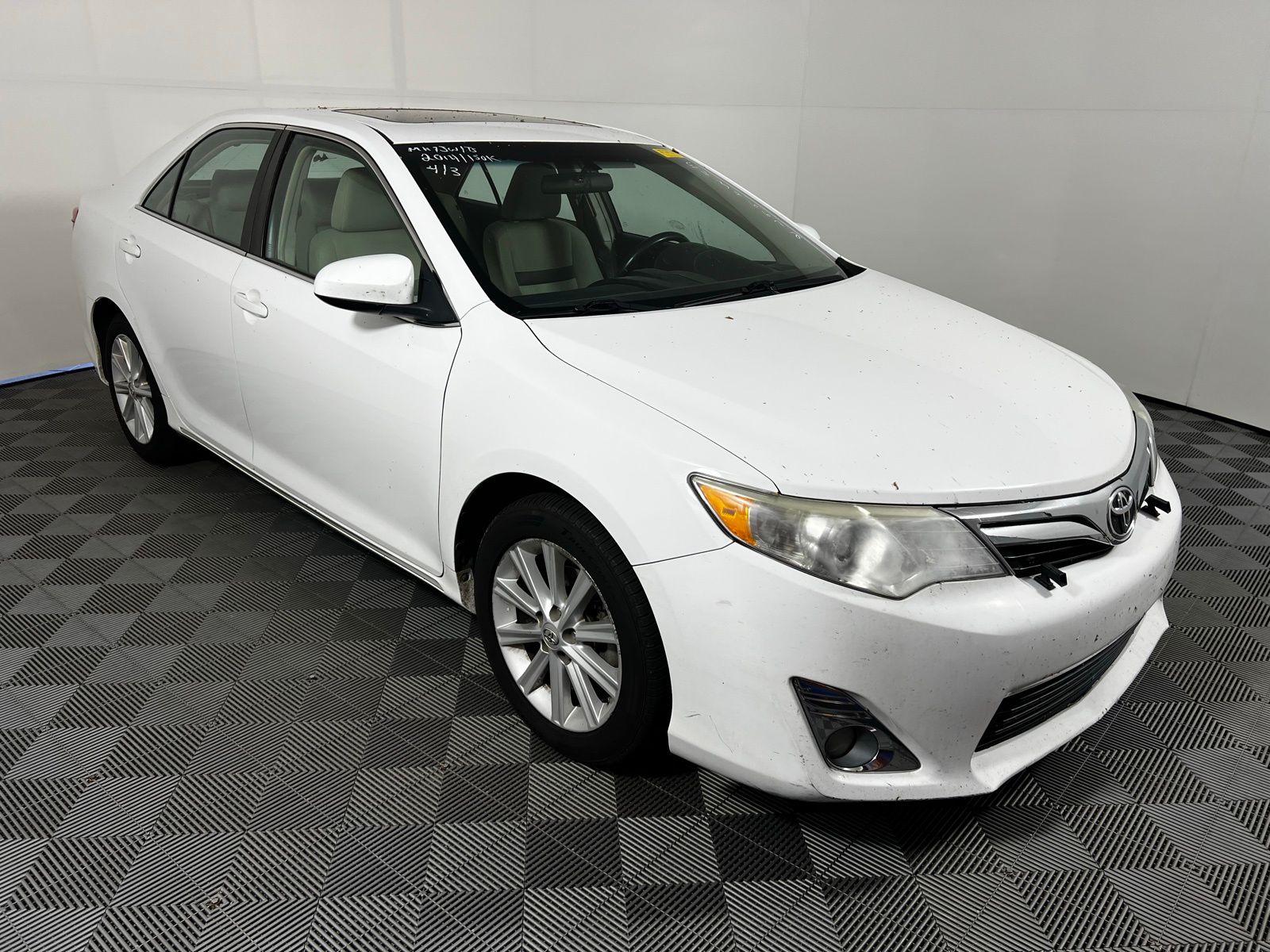 Thumbnail: 2014 Toyota Camry - 3