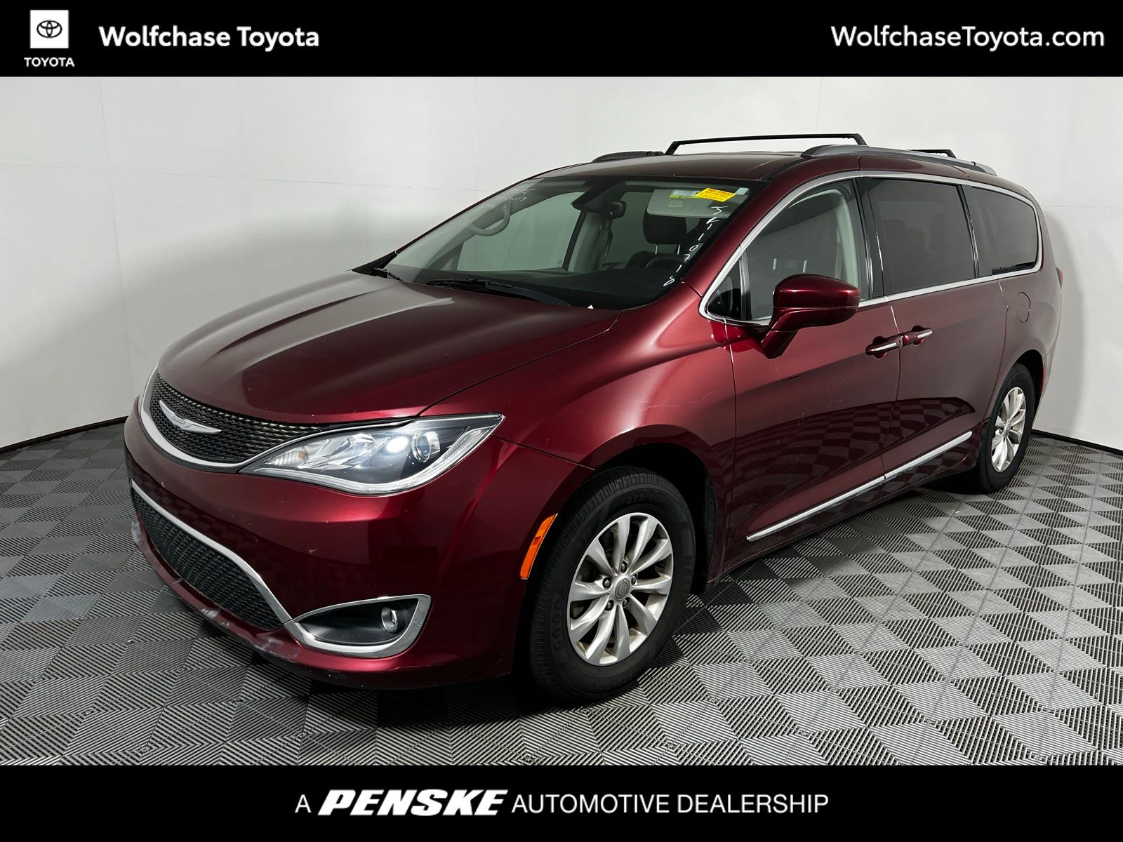 2018 Chrysler Pacifica Touring L -
                  Cordova, TN