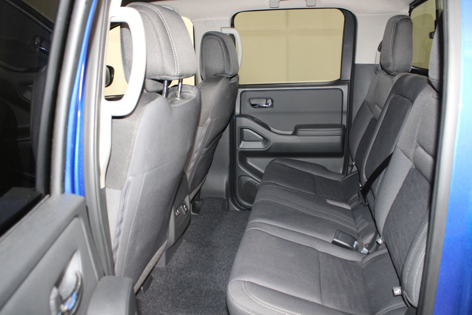 Used 2024 Blue Nissan SV image 7