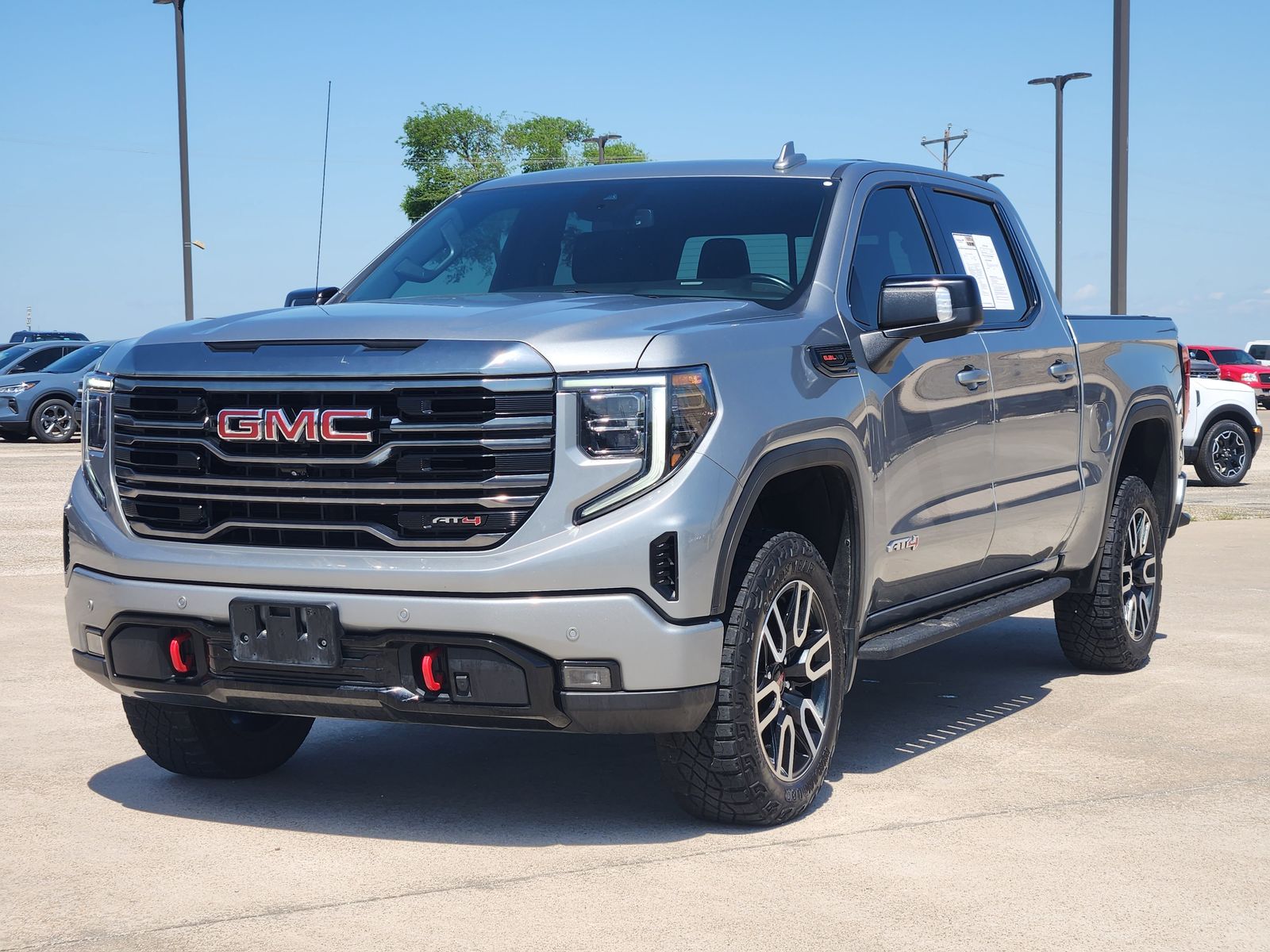 View vehicle photo 2