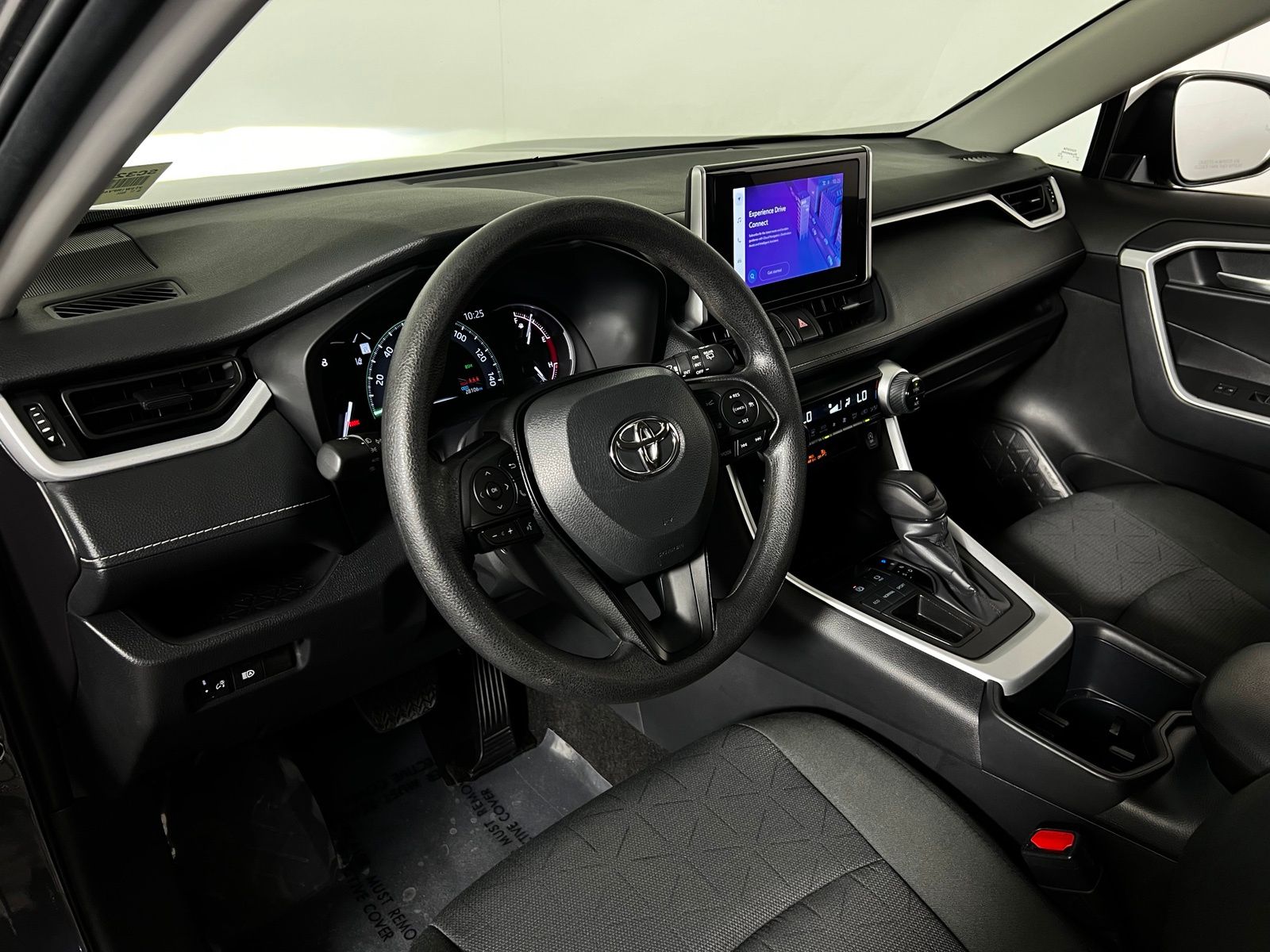 Thumbnail: 2025 Toyota RAV4 - 12