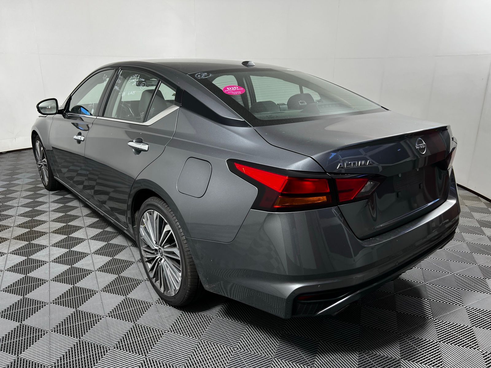 Thumbnail: 2023 Nissan Altima - 7