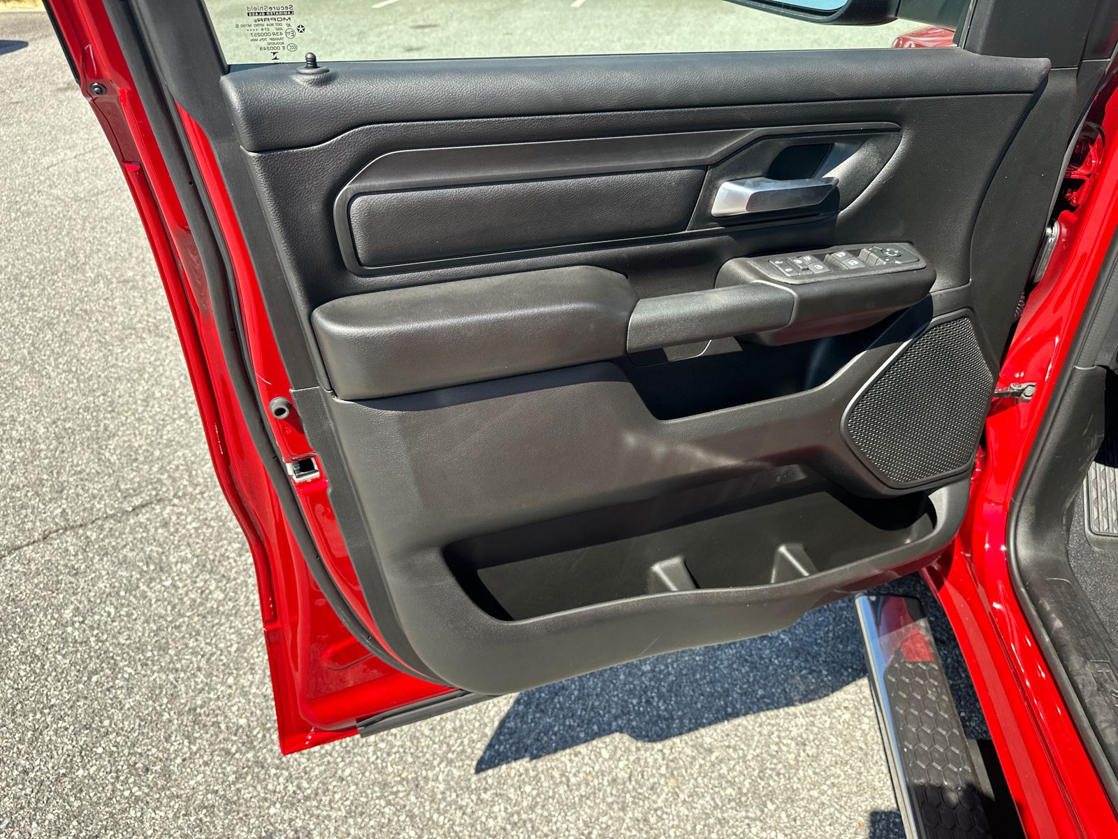 New 2026 Molten Red Pearl-Coat Exterior Paint RAM Express image 11