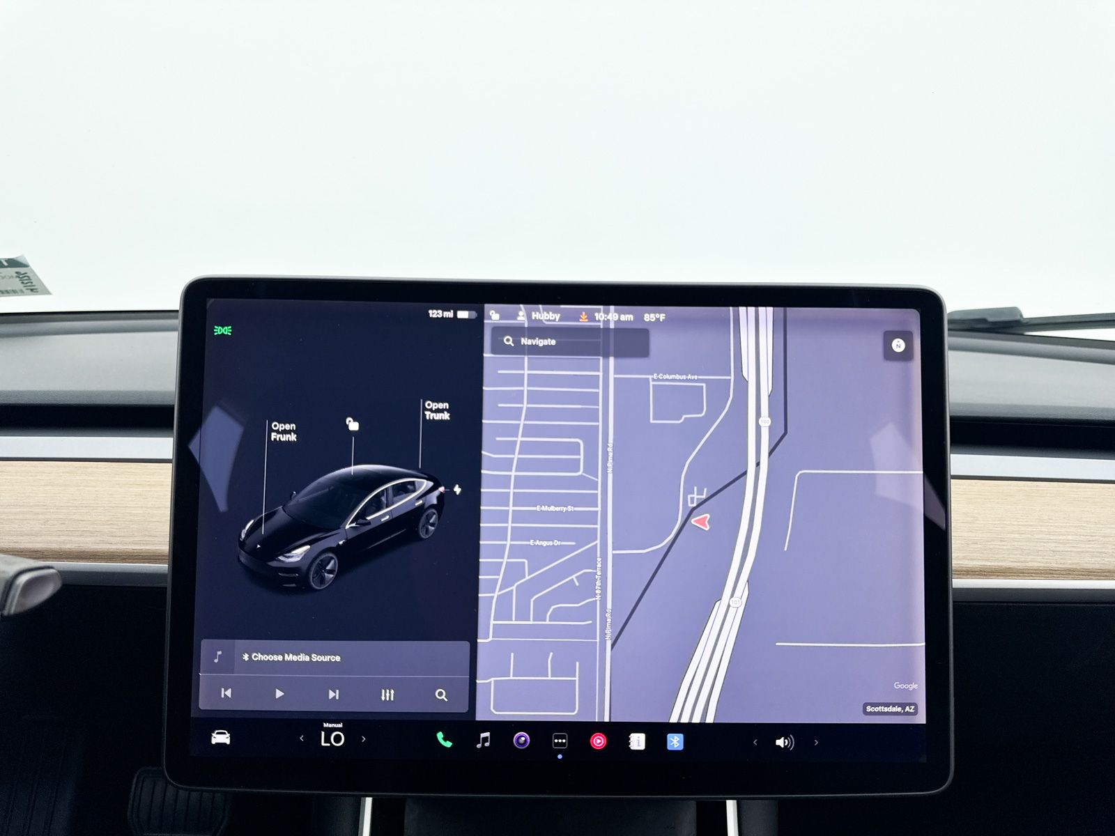 View vehicle photo 4